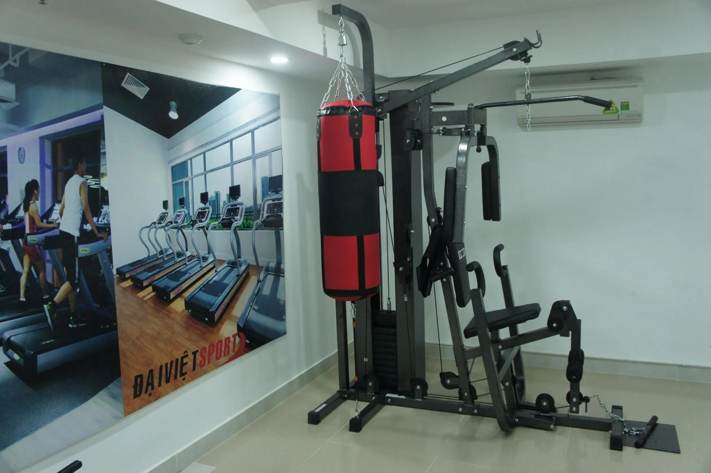 Fitness centre/facilities in Hotel L'Odéon Phu My Hung