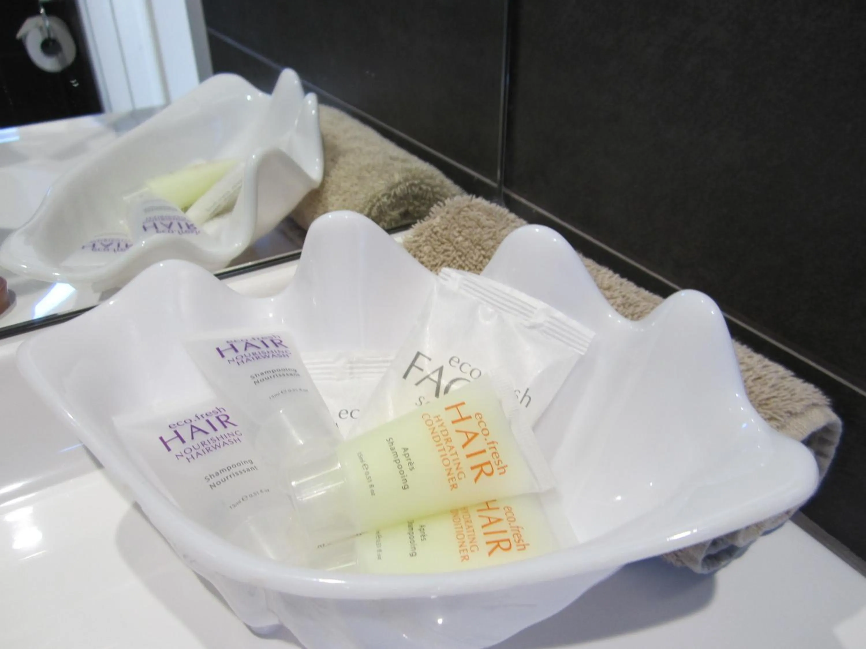 Bathroom in Snowgum Motel