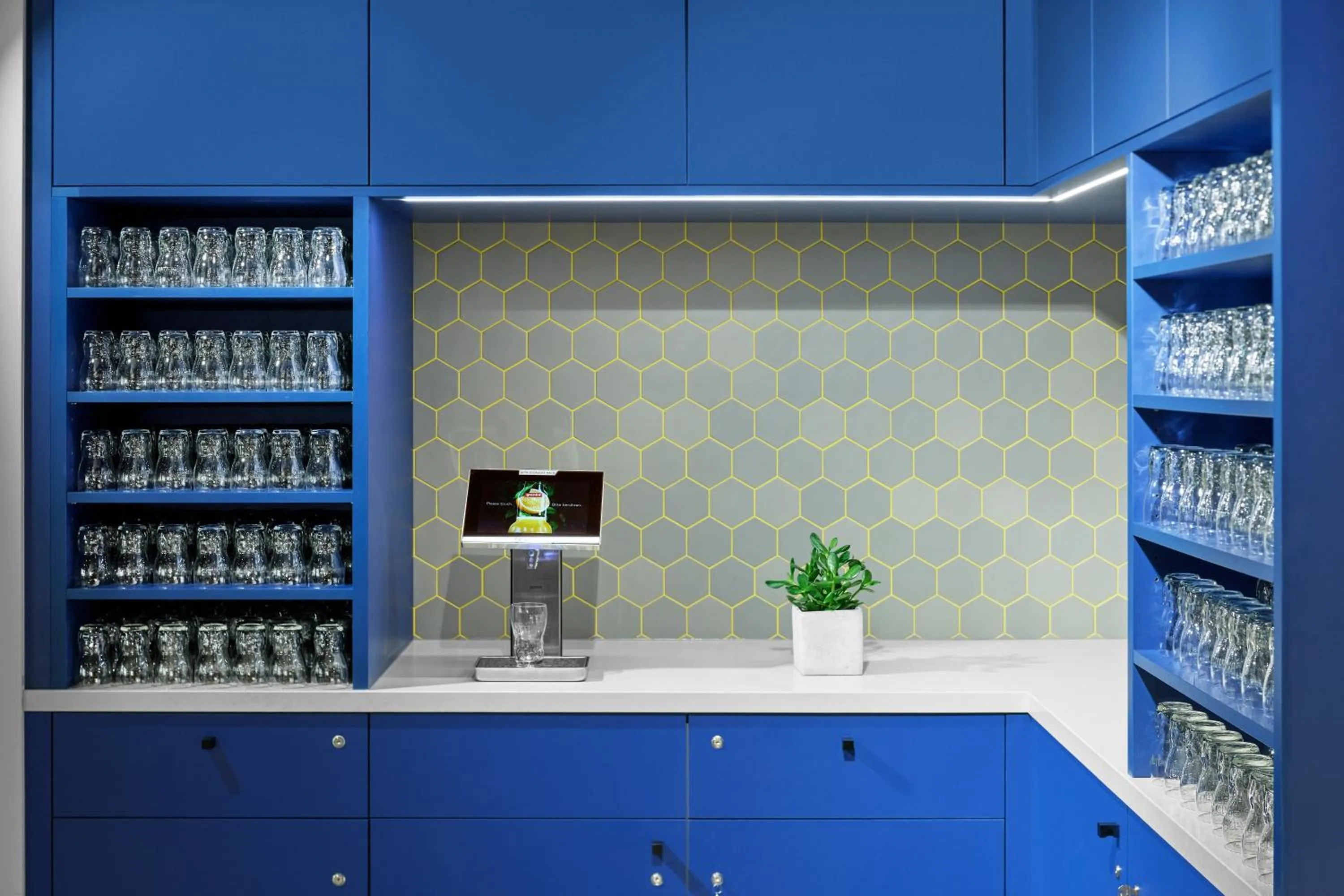 Buffet breakfast in H2 Hotel Erfurt