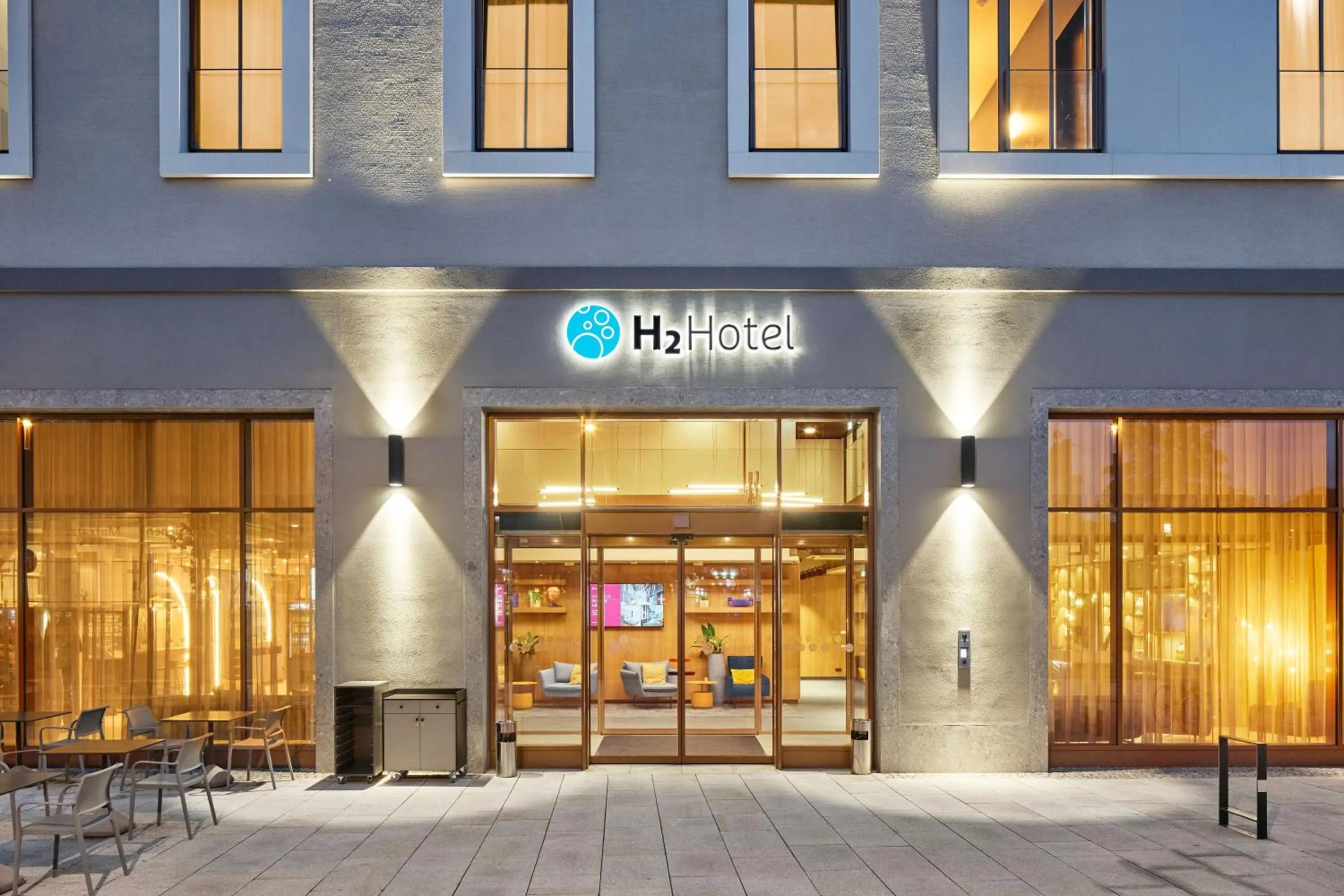 Facade/entrance in H2 Hotel Erfurt
