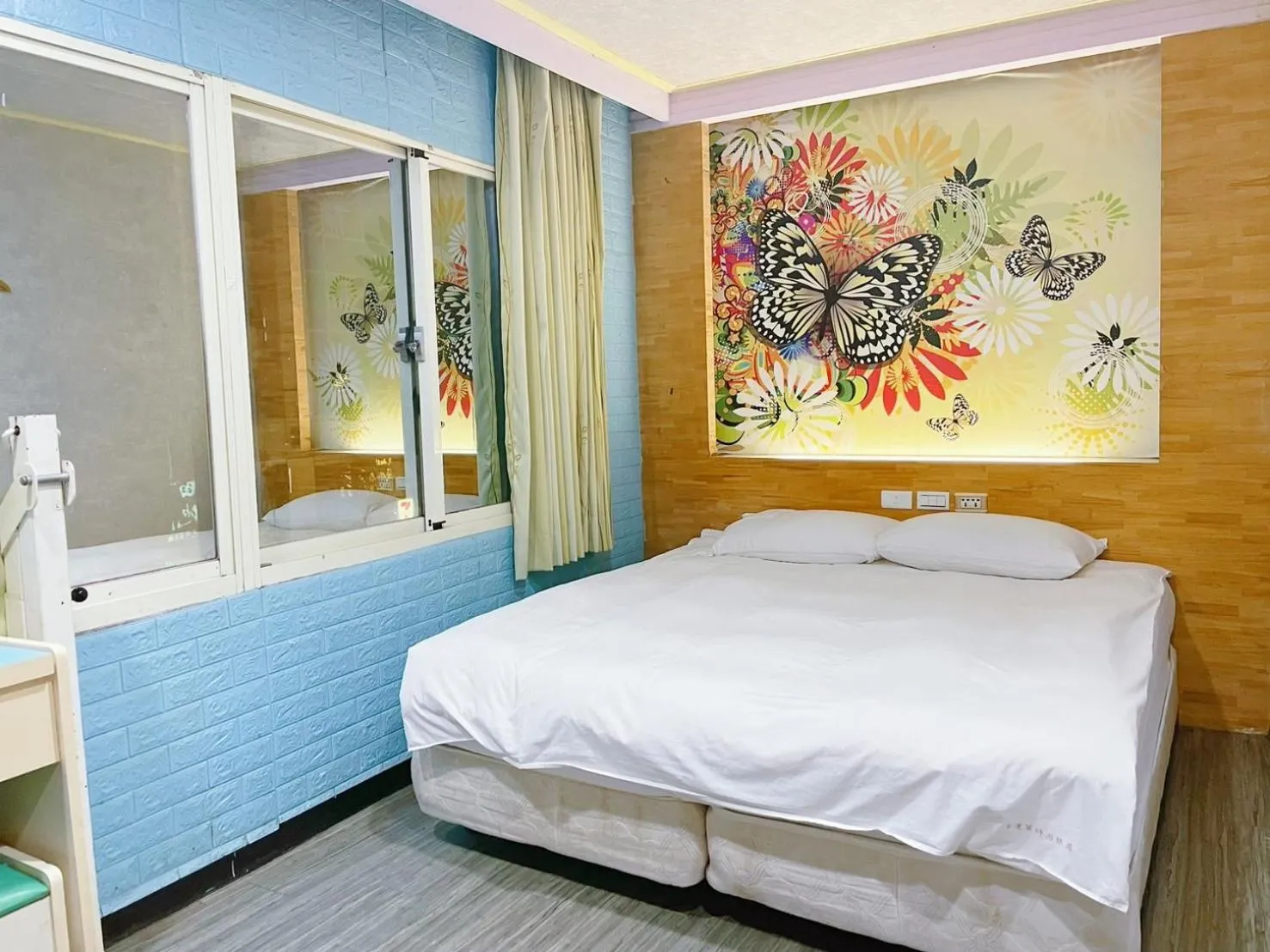 Bed in Clover house-自助式無人旅店