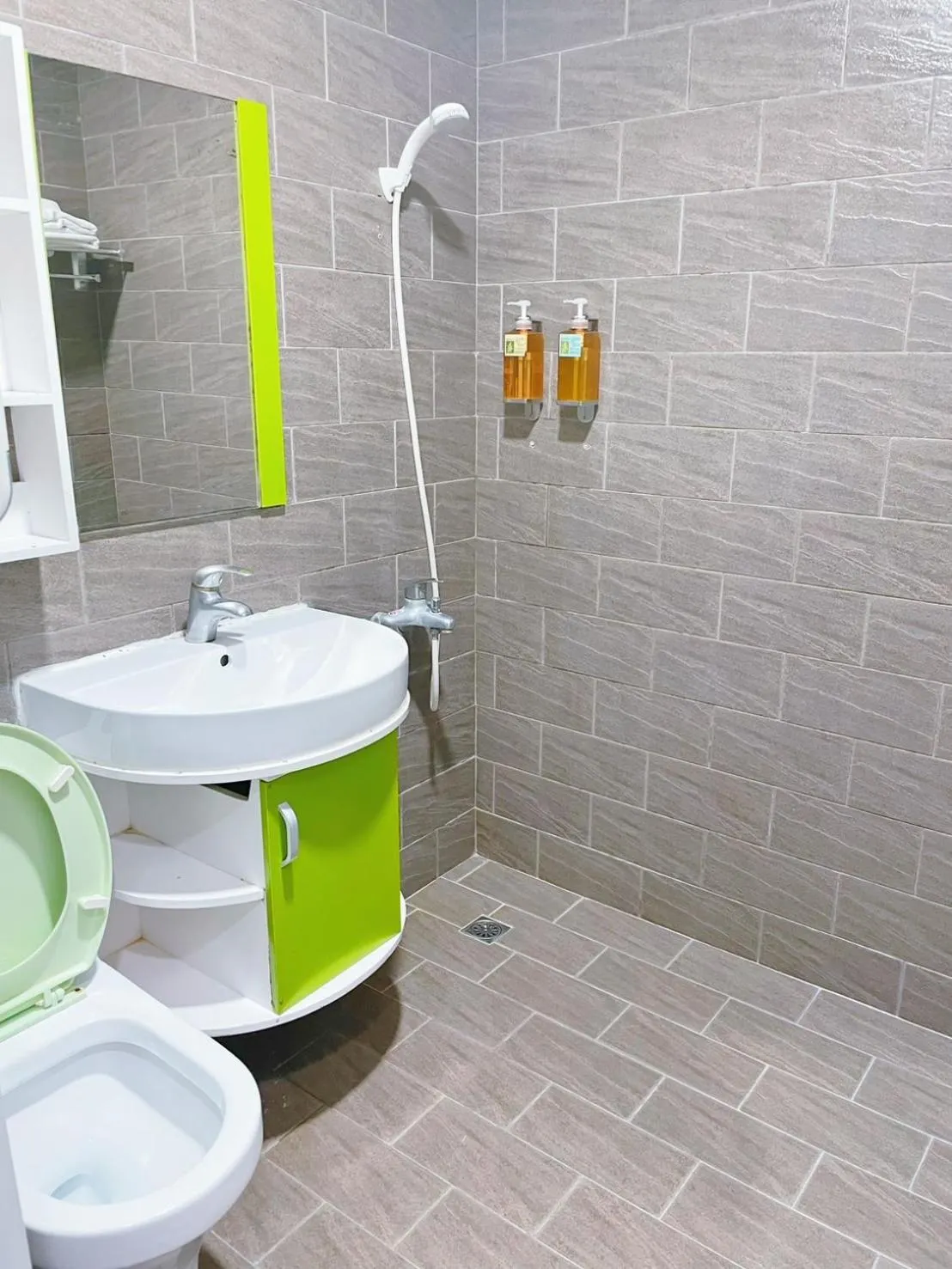 Clover house-自助式無人旅店