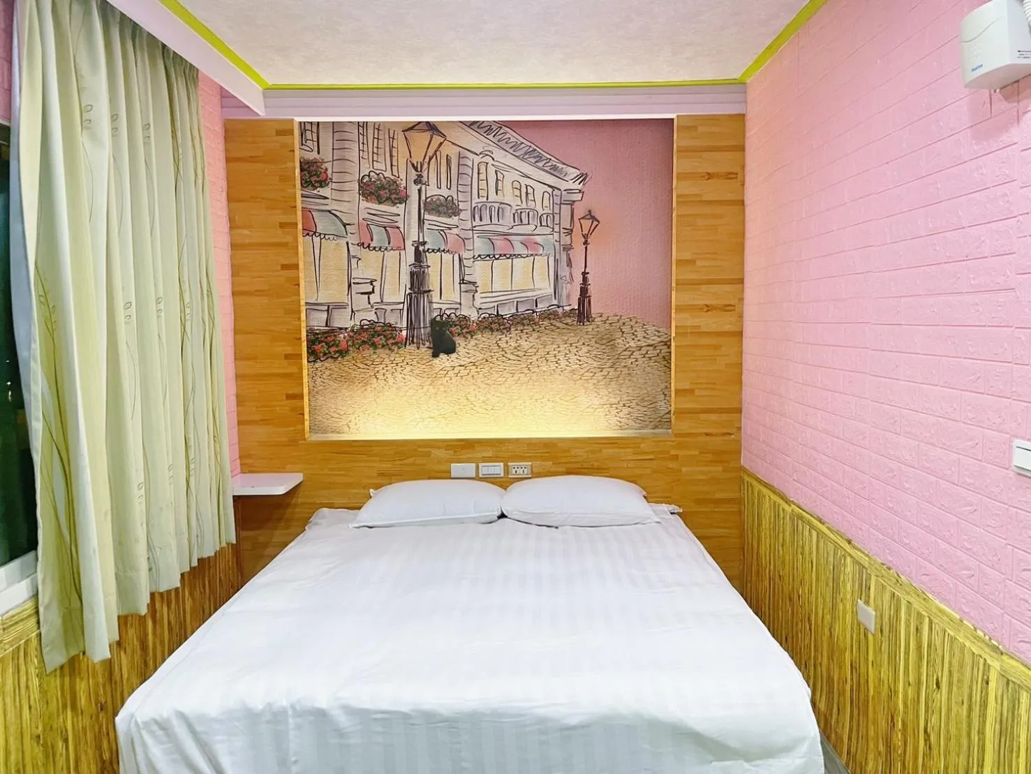 Bed in Clover house-自助式無人旅店