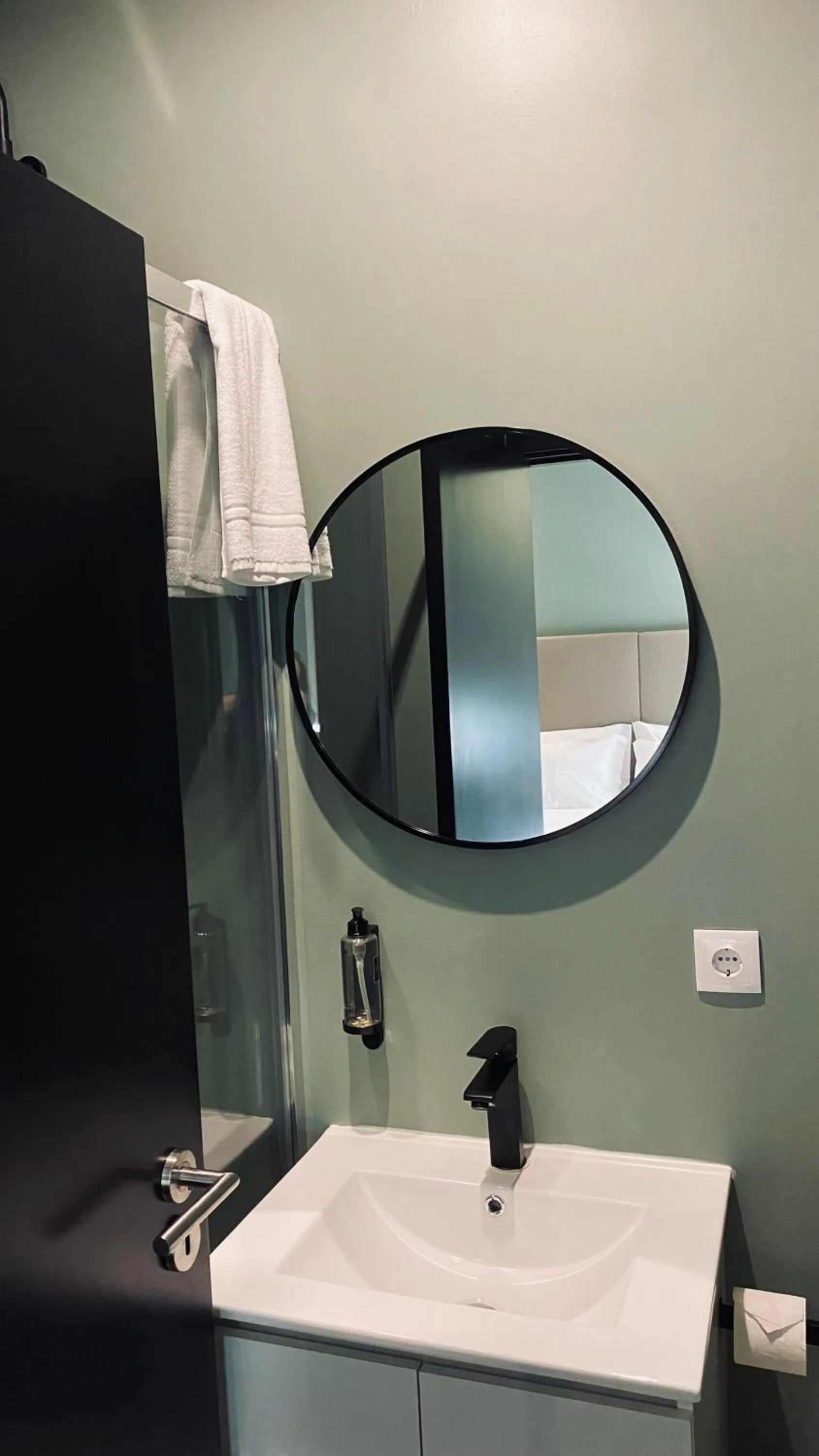 Bathroom in Albufeira Lounge Hotel