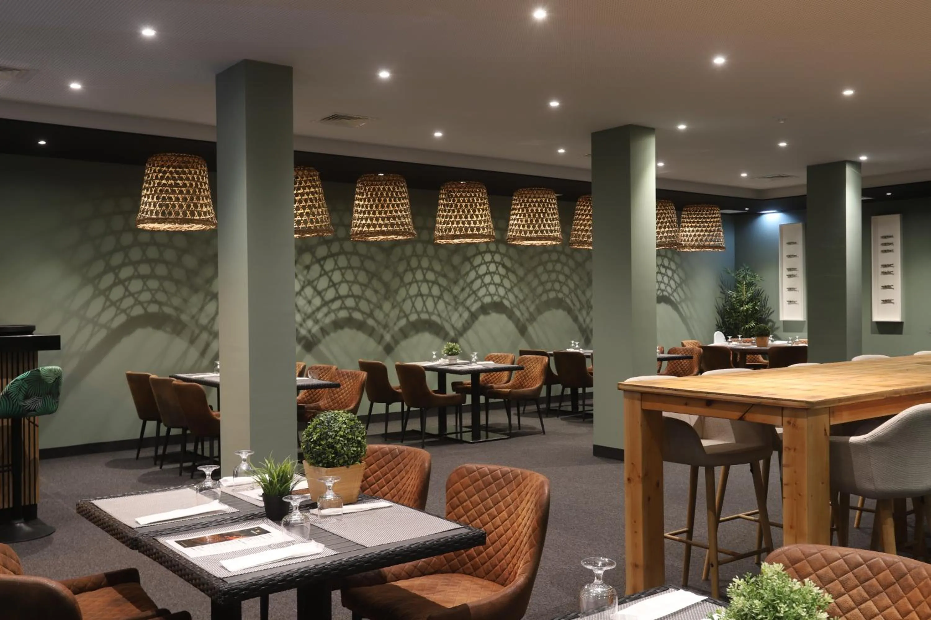 Restaurant/places to eat in Albufeira Lounge Hotel