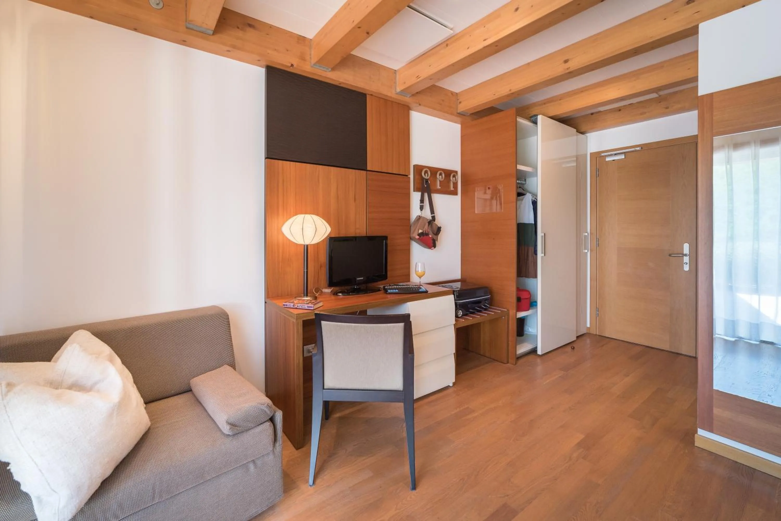 TV and multimedia in Green Village Eco Resort