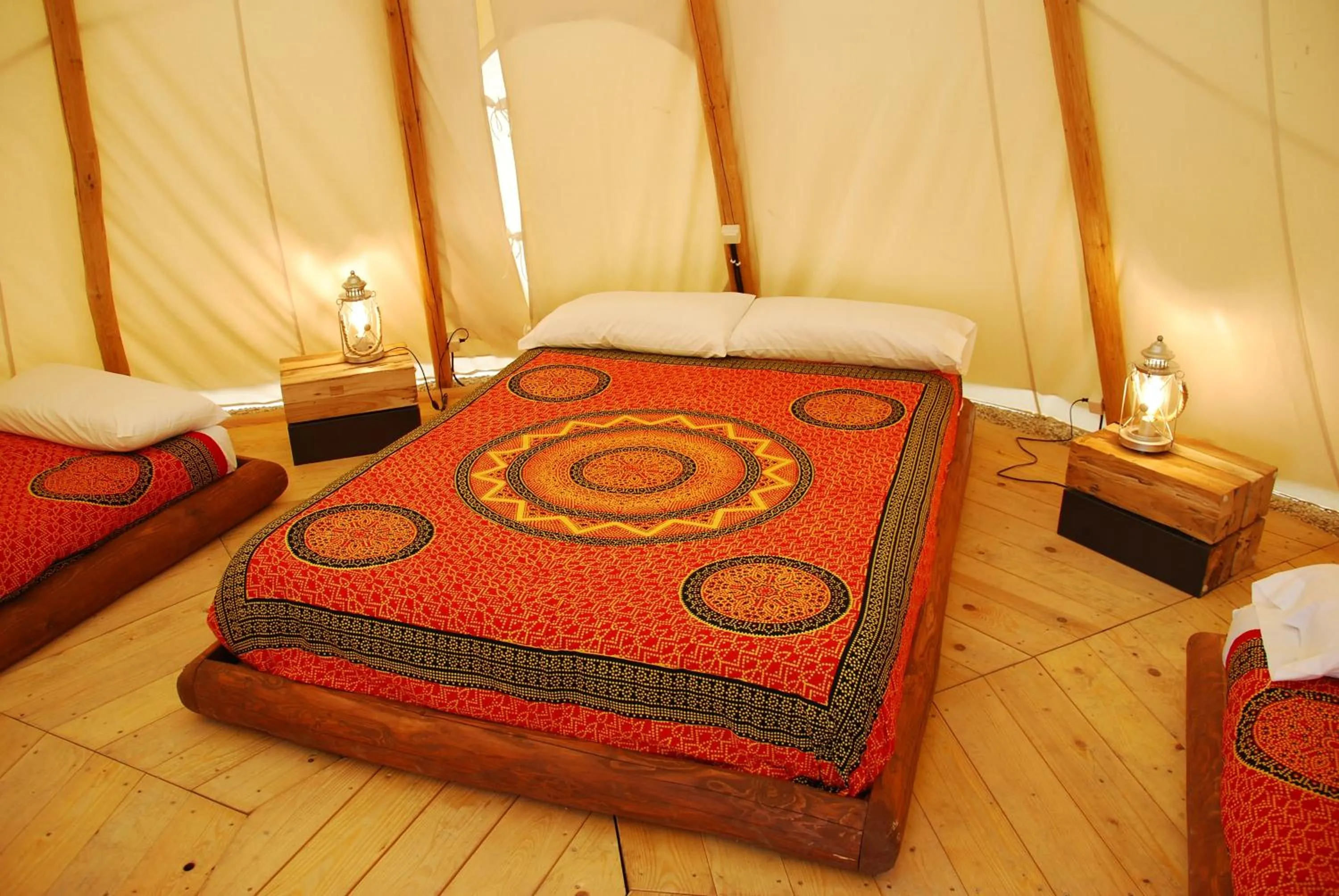 Teepee Americano  in Camping El Roble
