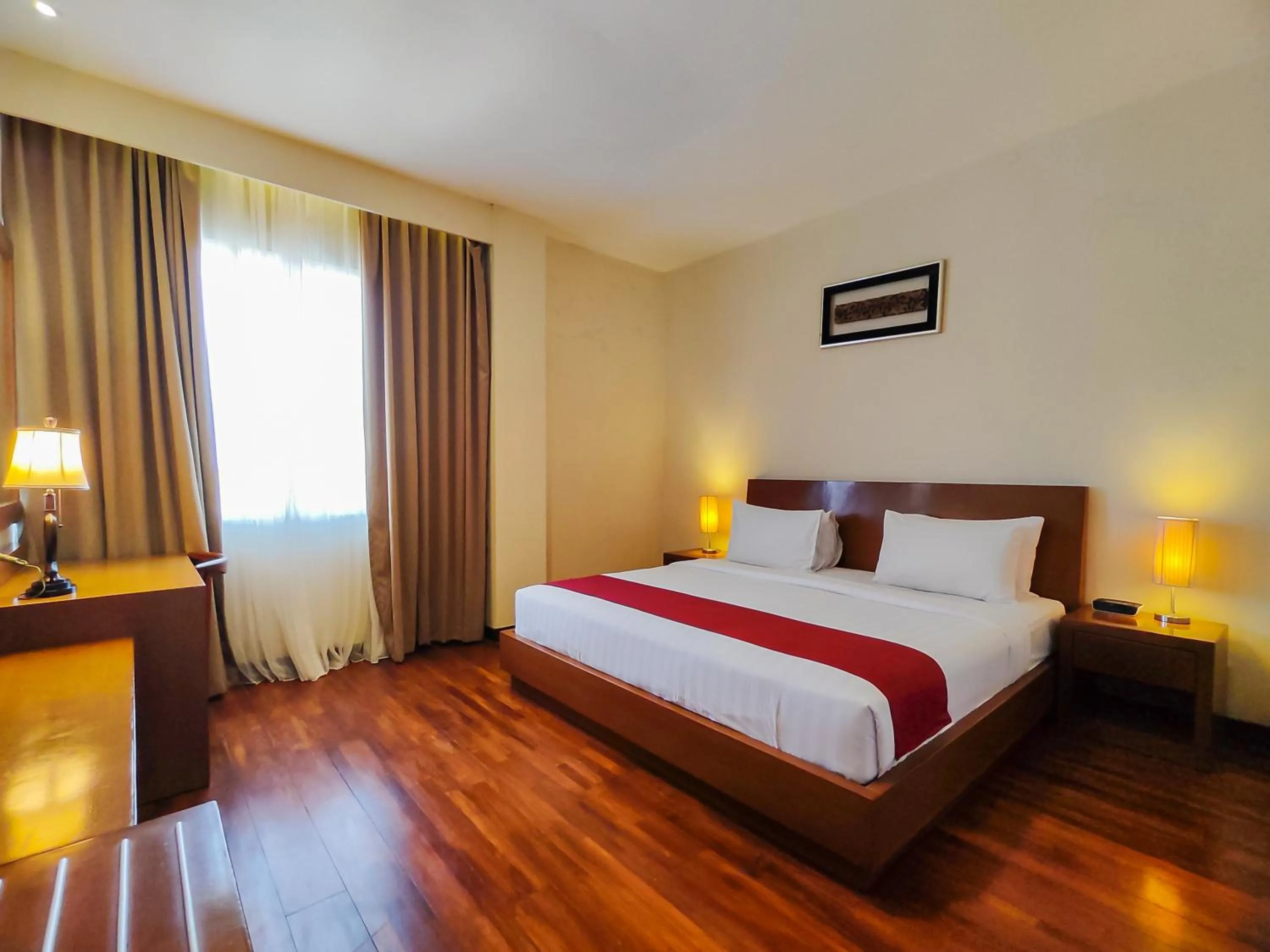 Bed in Seminyak Square Hotel And Villas