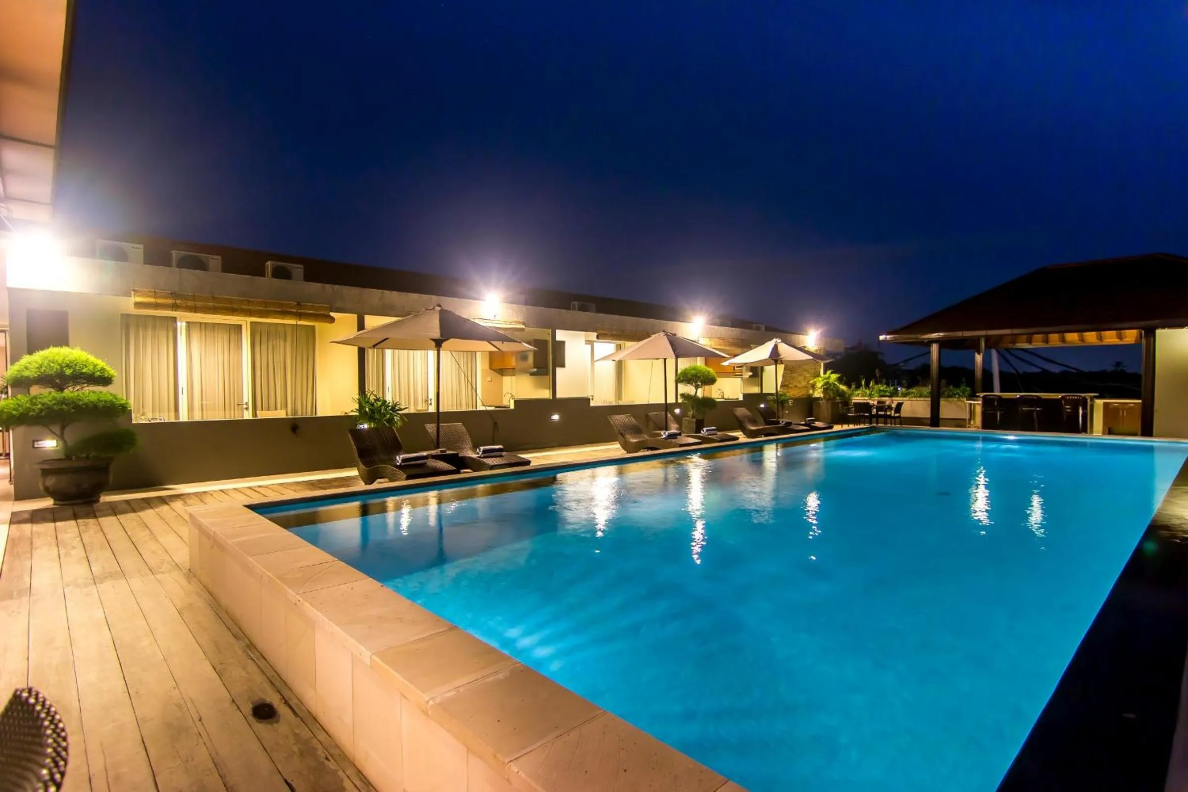 Swimming pool in Seminyak Square Hotel And Villas