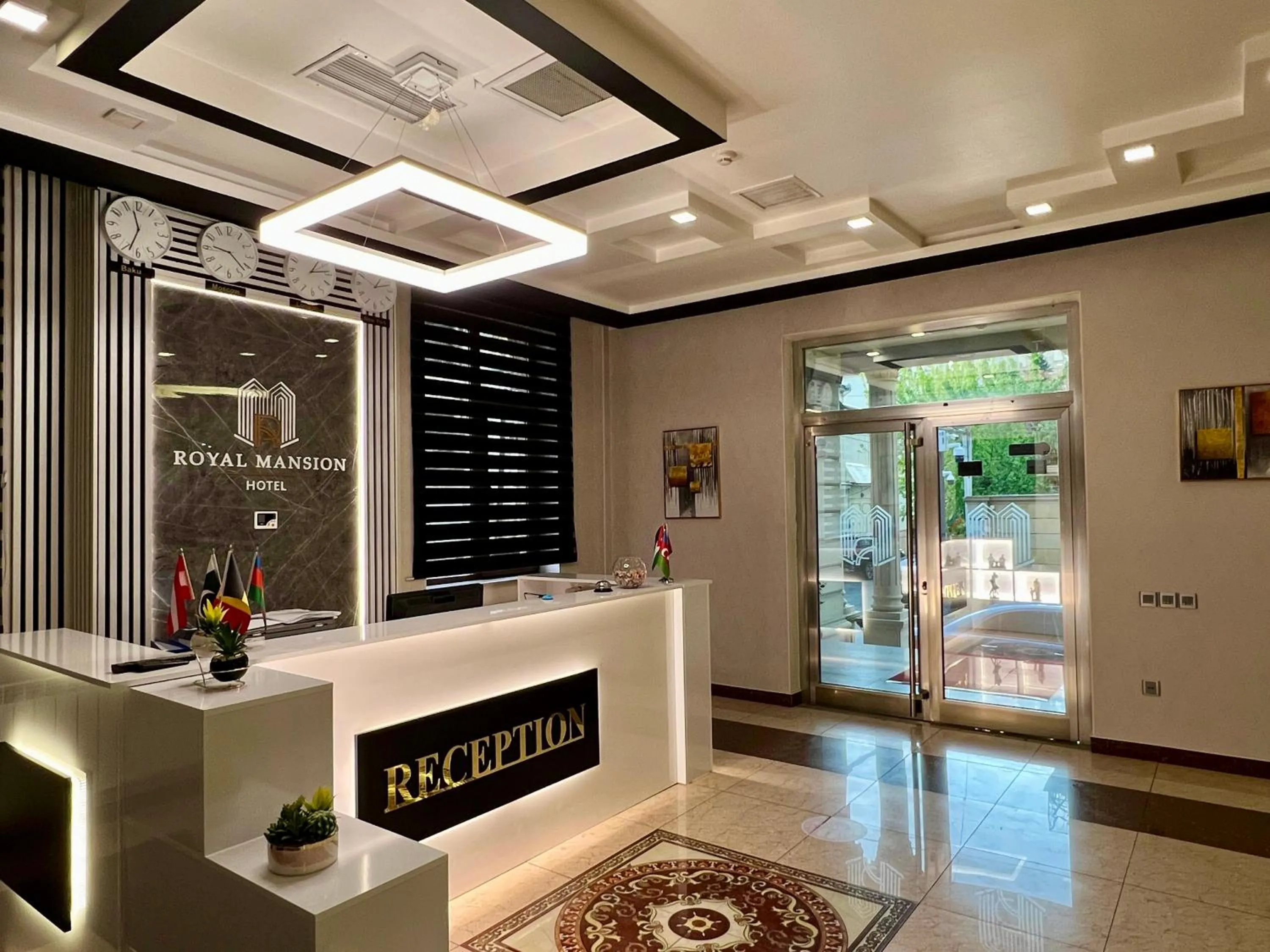 Lobby or reception in Royal Mansion Hotel