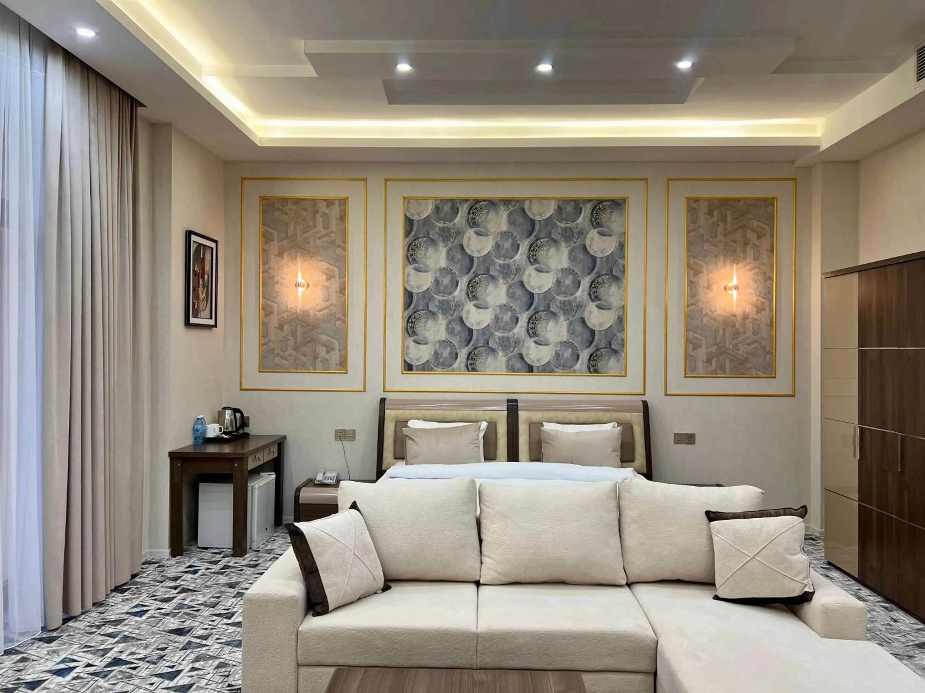 Bedroom in Royal Mansion Hotel