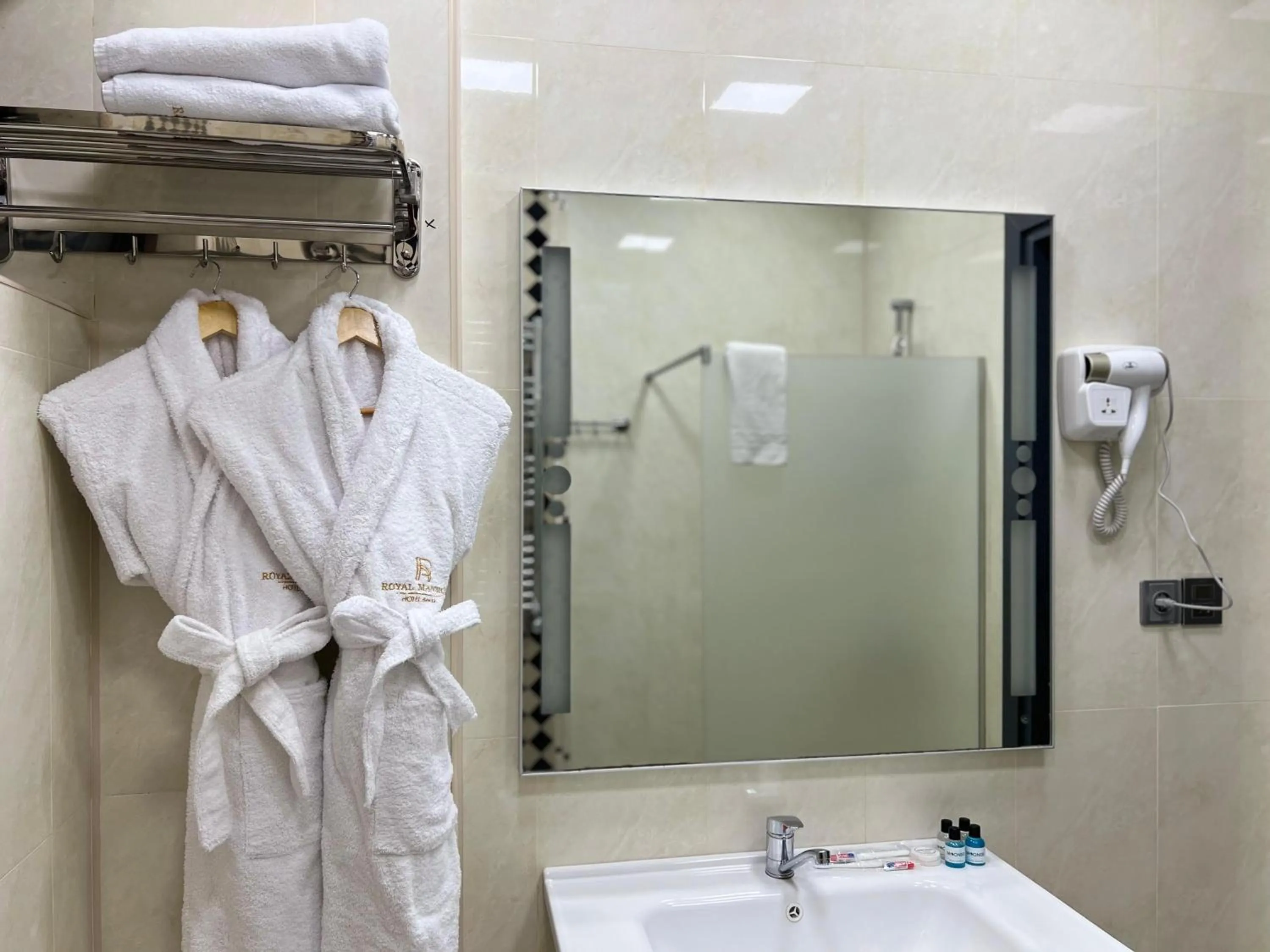 Bathroom in Royal Mansion Hotel