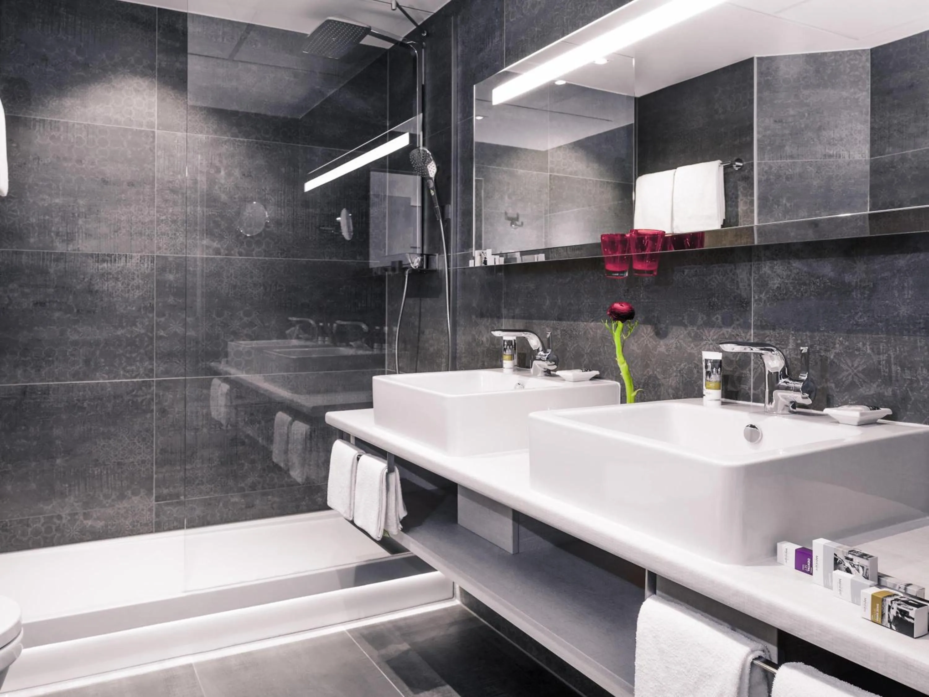 Bedroom in Mercure Vienna First