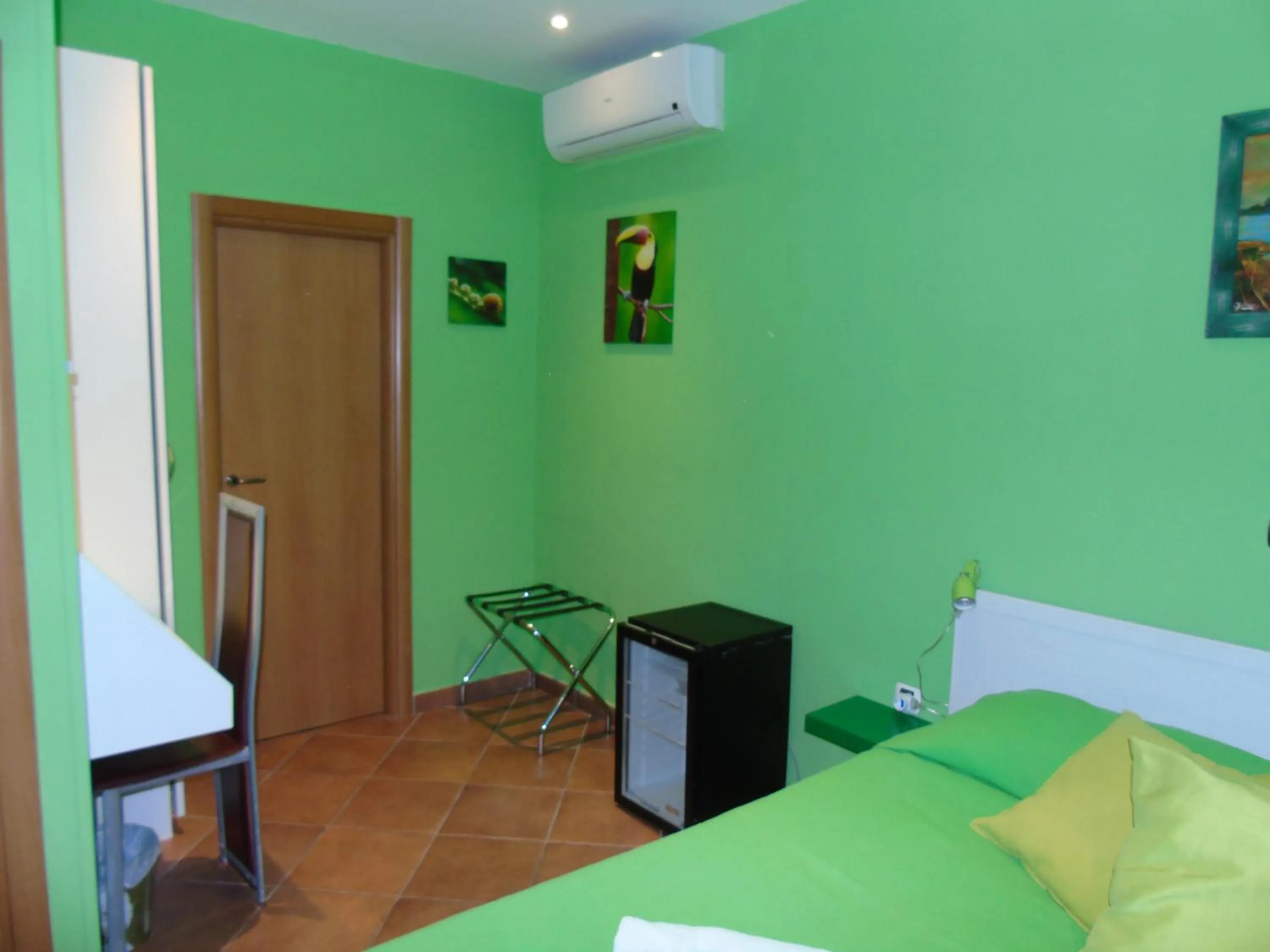 Bed in Hotel Rainbow