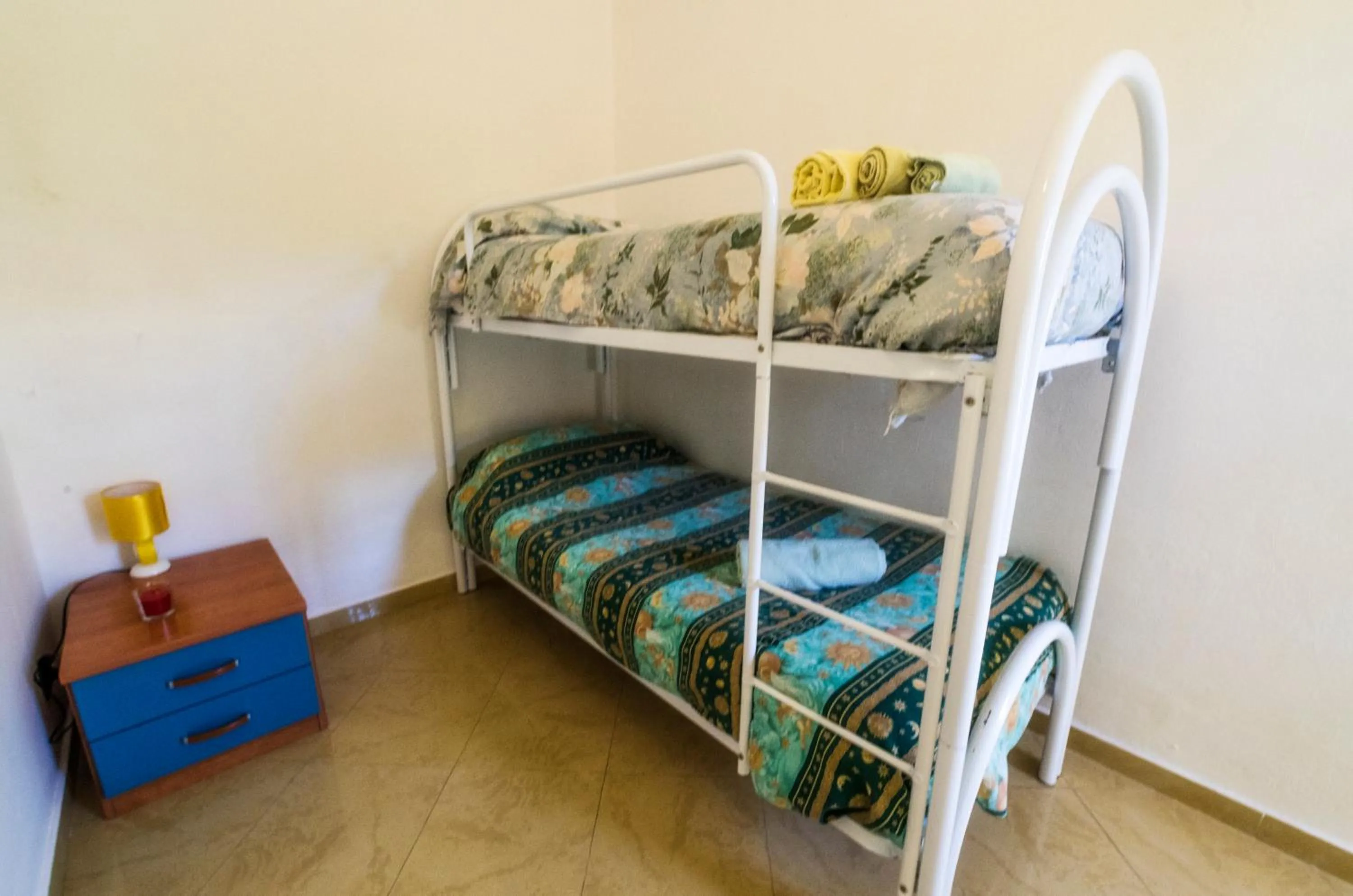 bunk bed, Bed in Hotel Rainbow