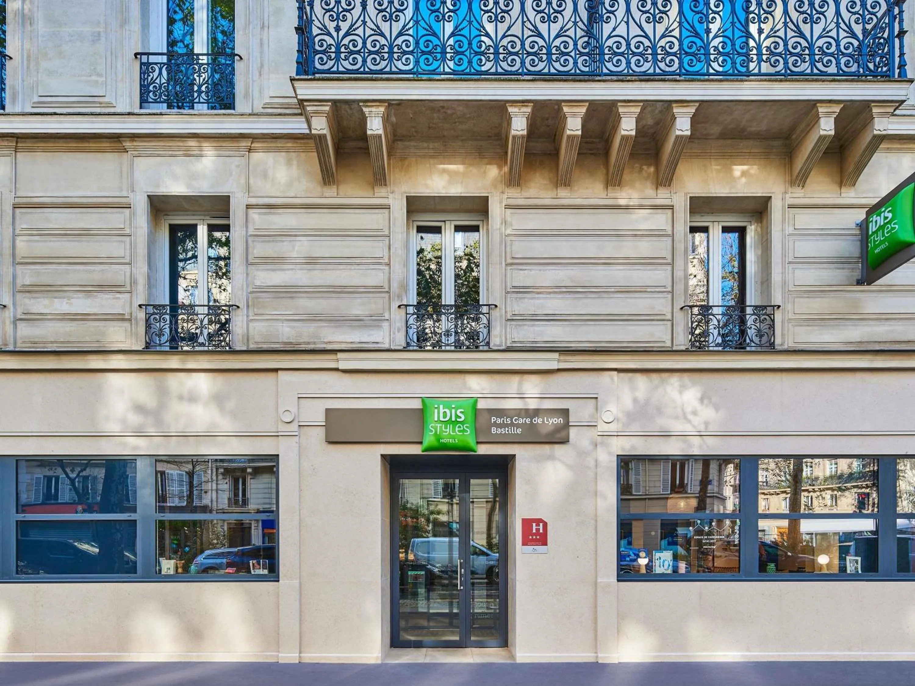 Property building in Ibis Styles Hotel Paris Gare de Lyon Bastille