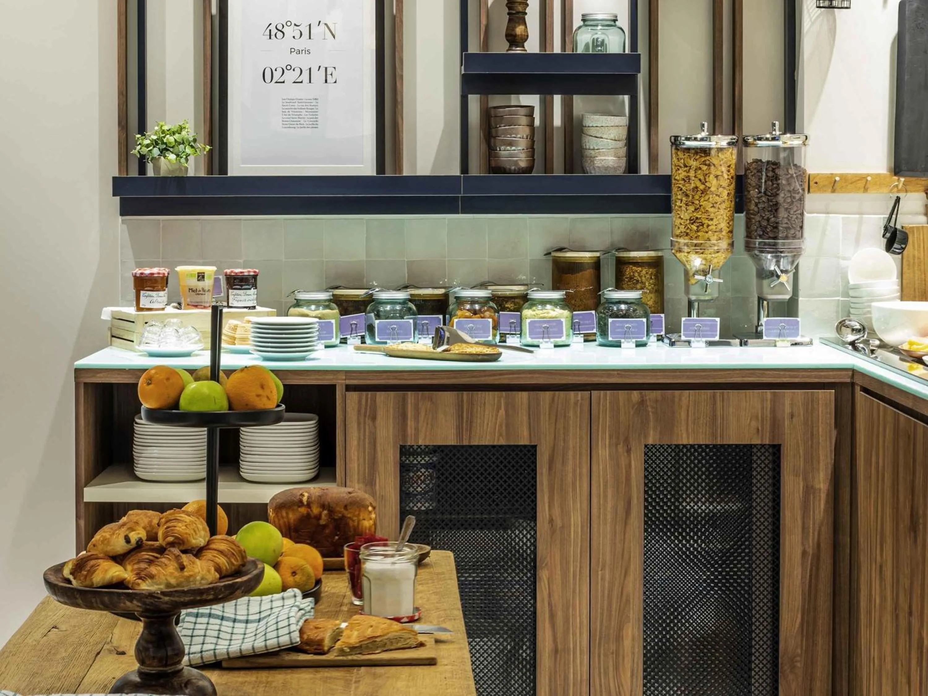 Breakfast in Ibis Styles Hotel Paris Gare de Lyon Bastille