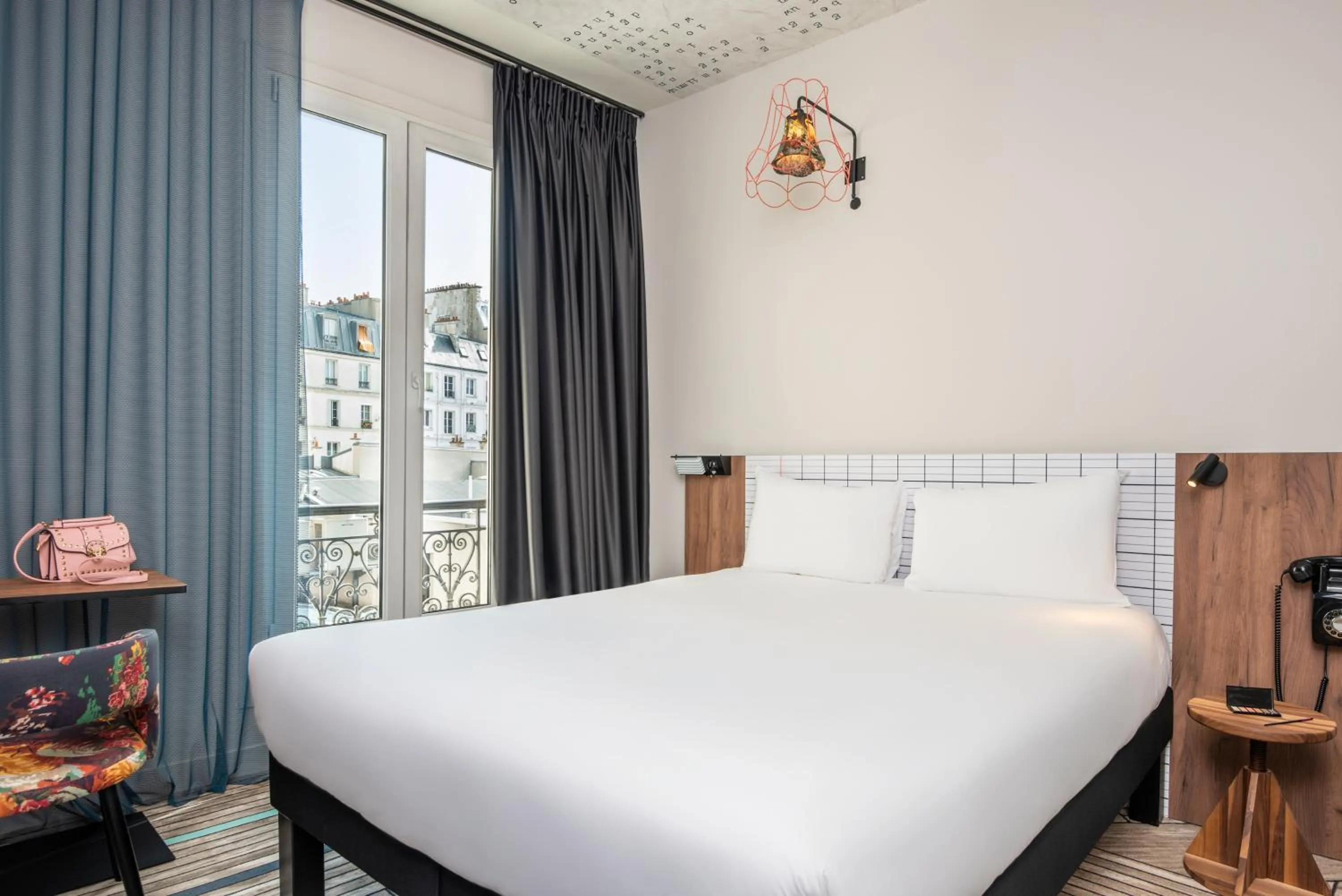 Bedroom, Bed in Ibis Styles Hotel Paris Gare de Lyon Bastille