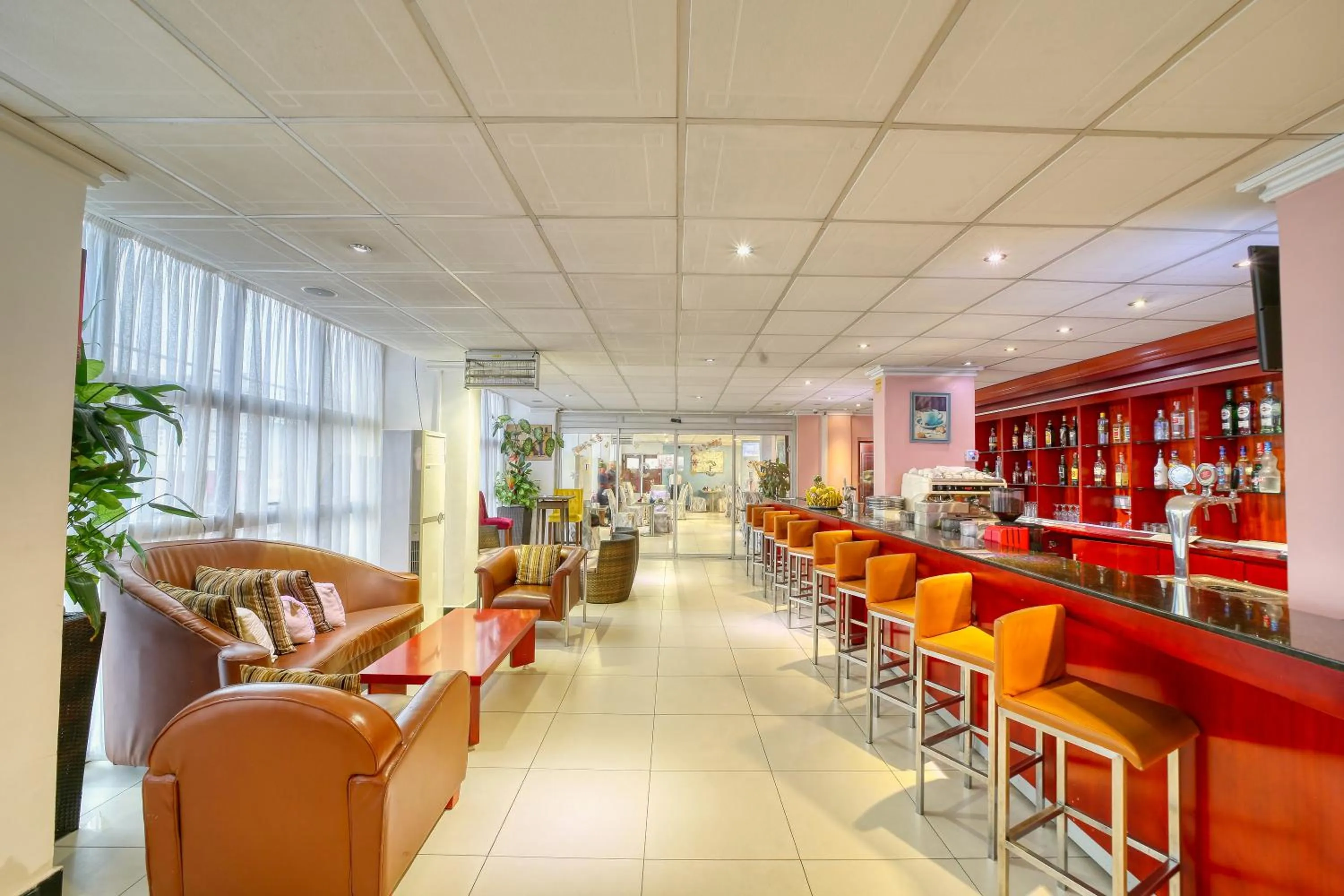 Lounge or bar in Hotel La Falaise Yaounde