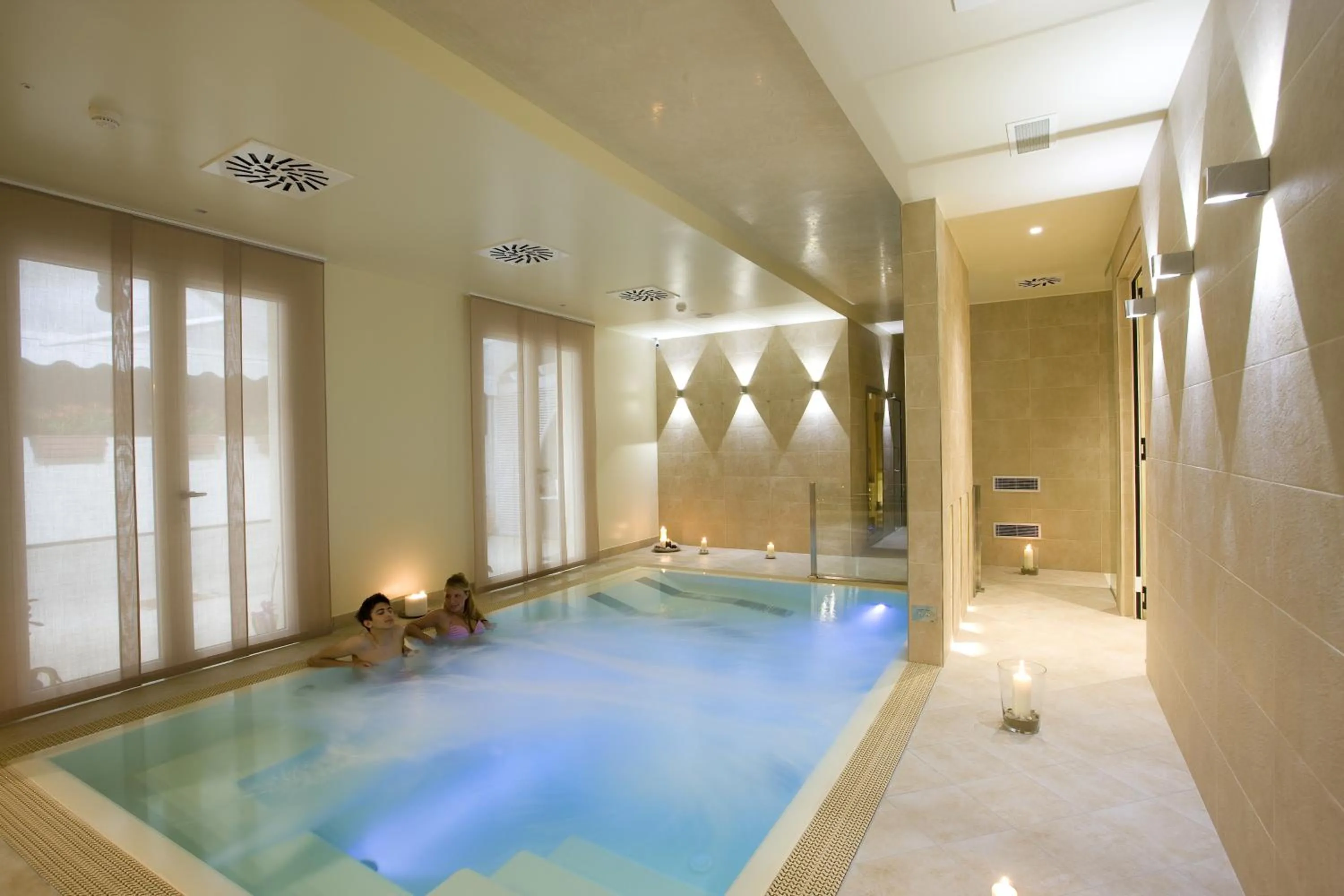Hot Tub in Hotel Consuelo