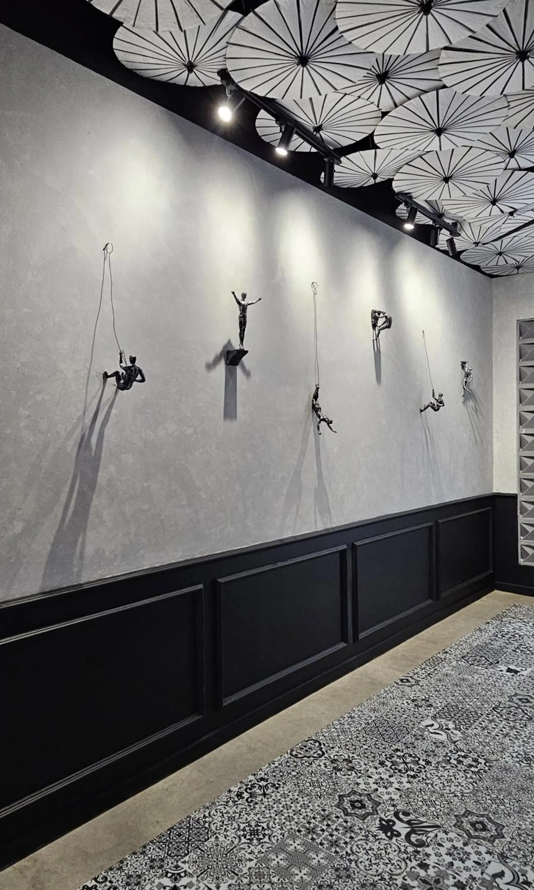 Decorative detail in Mulyadi Suites Cianjur