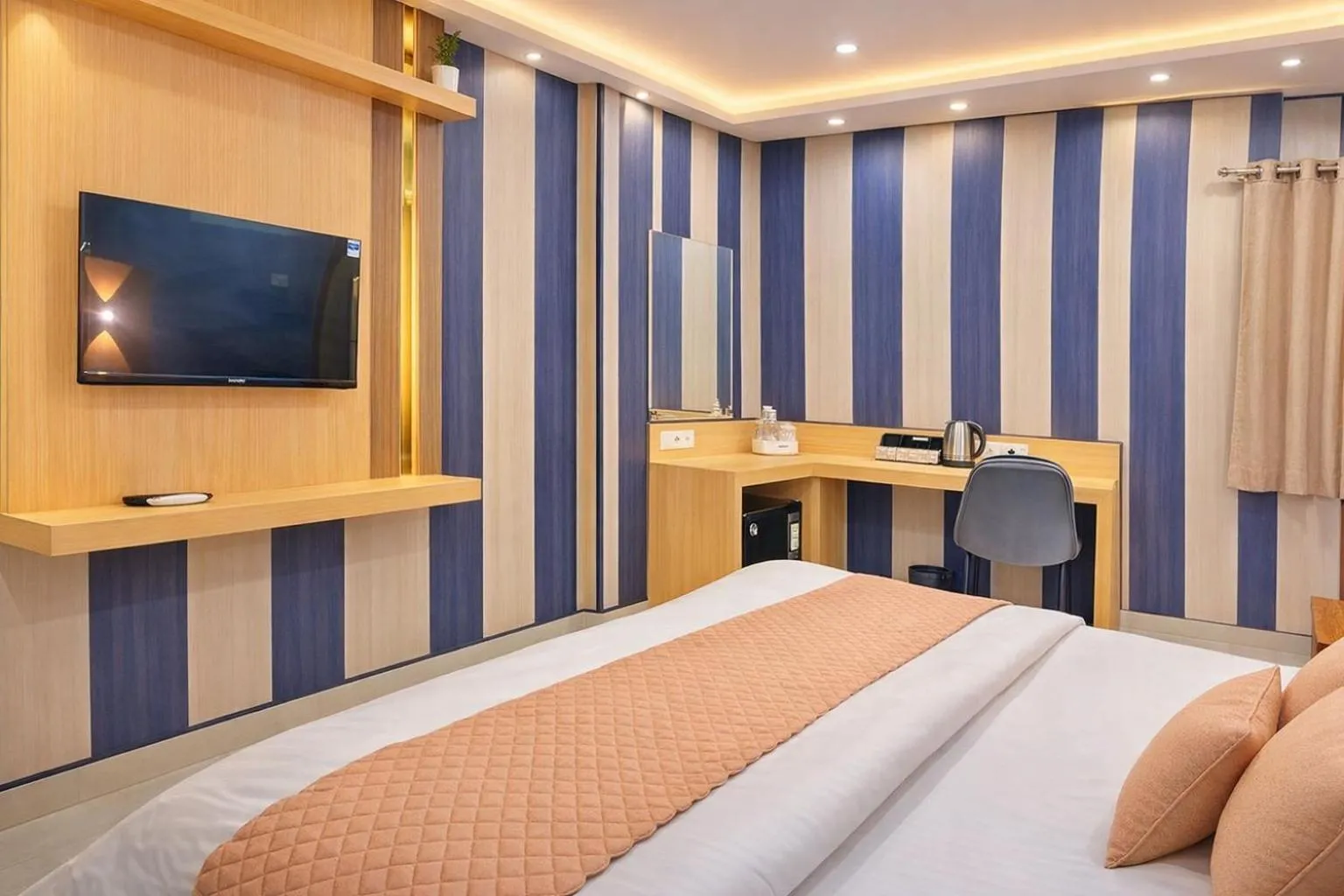 TV and multimedia, Bed in Hotel Manas Inn