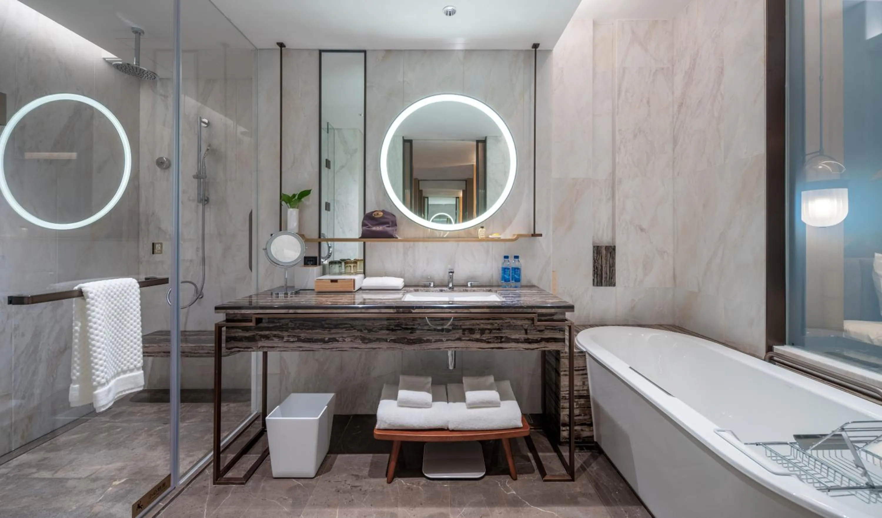 Tianfu Joyhub Air Hotel