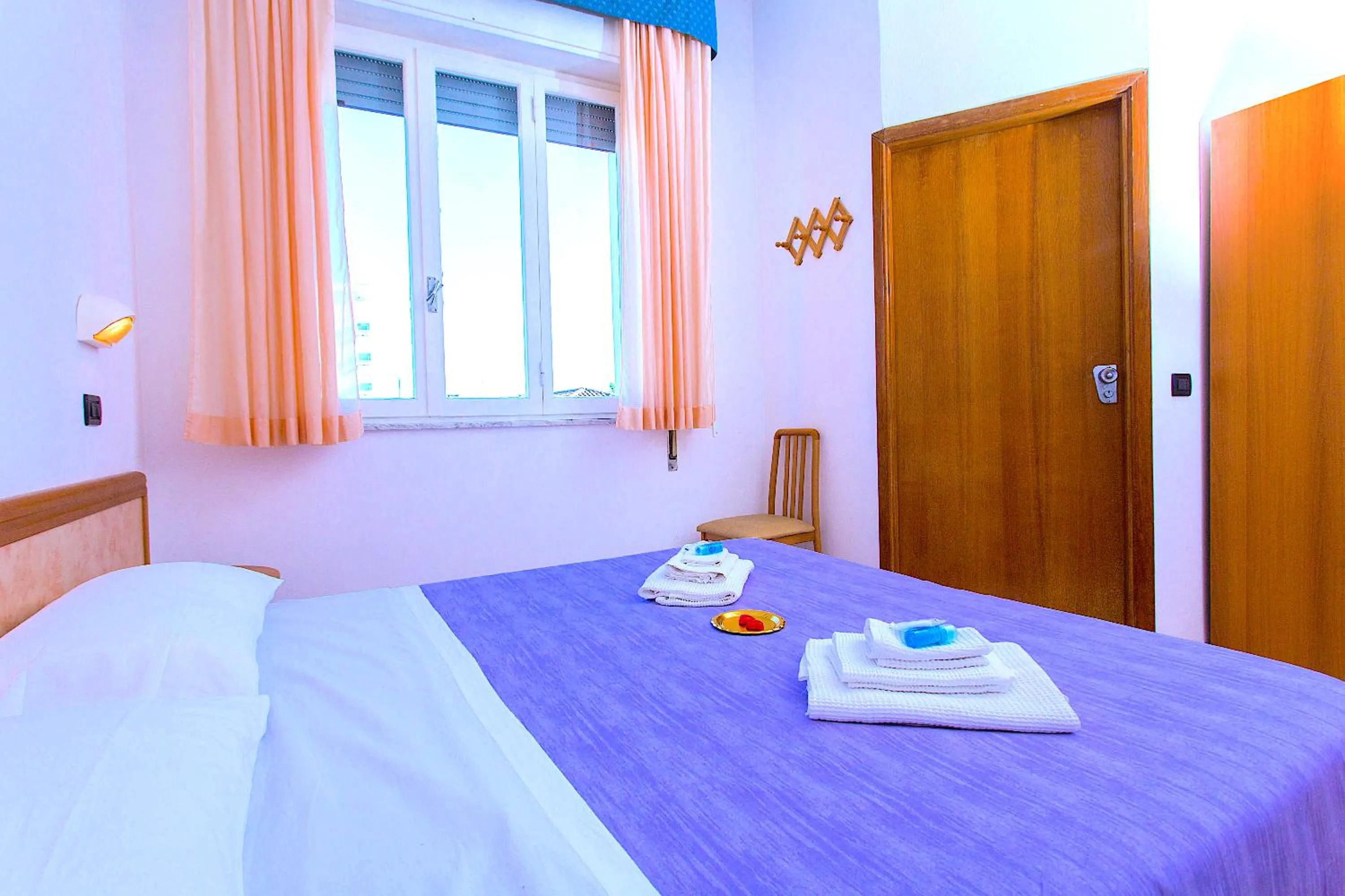 Photo of the whole room in Hotel Majorca