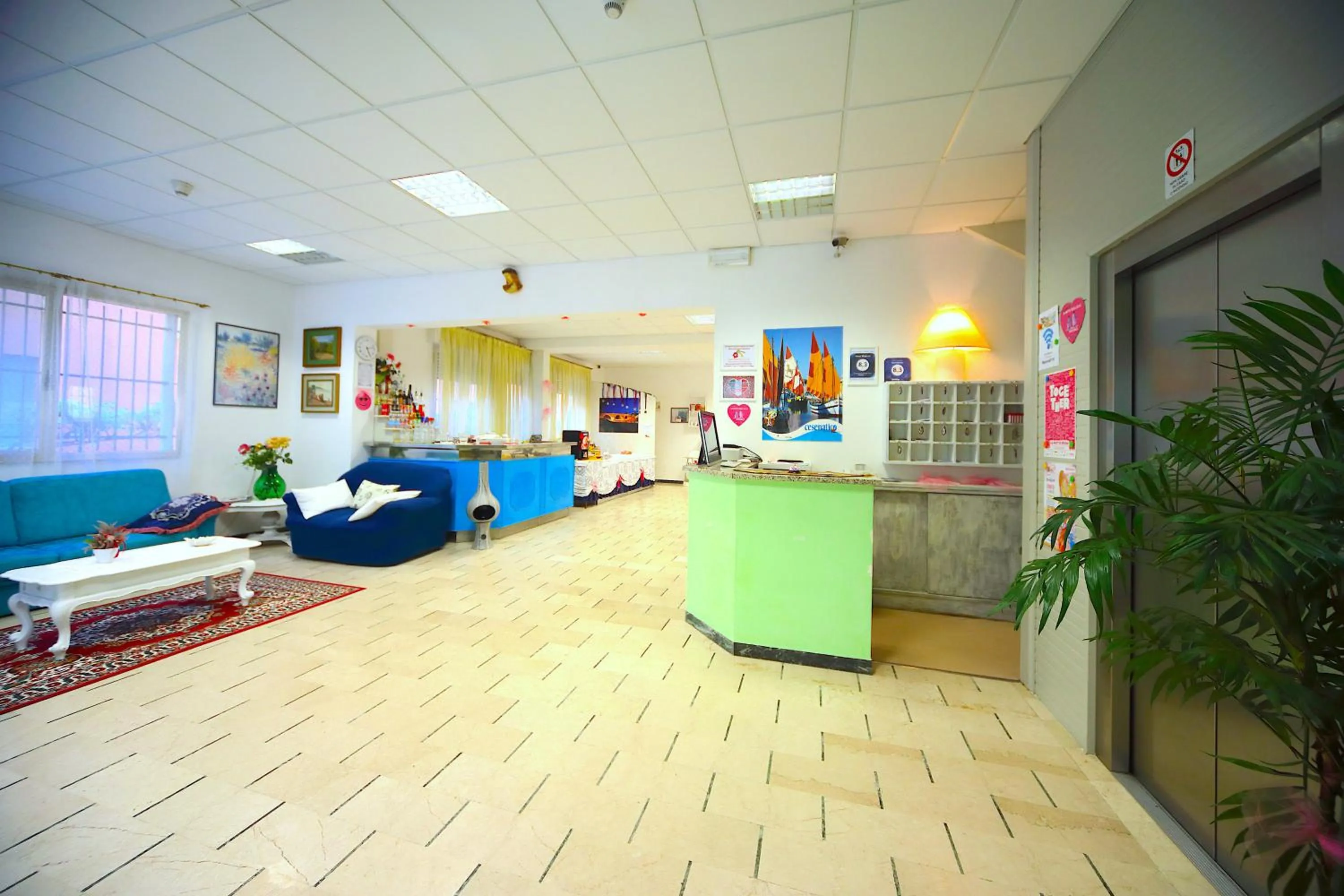 Communal lounge/ TV room in Hotel Majorca