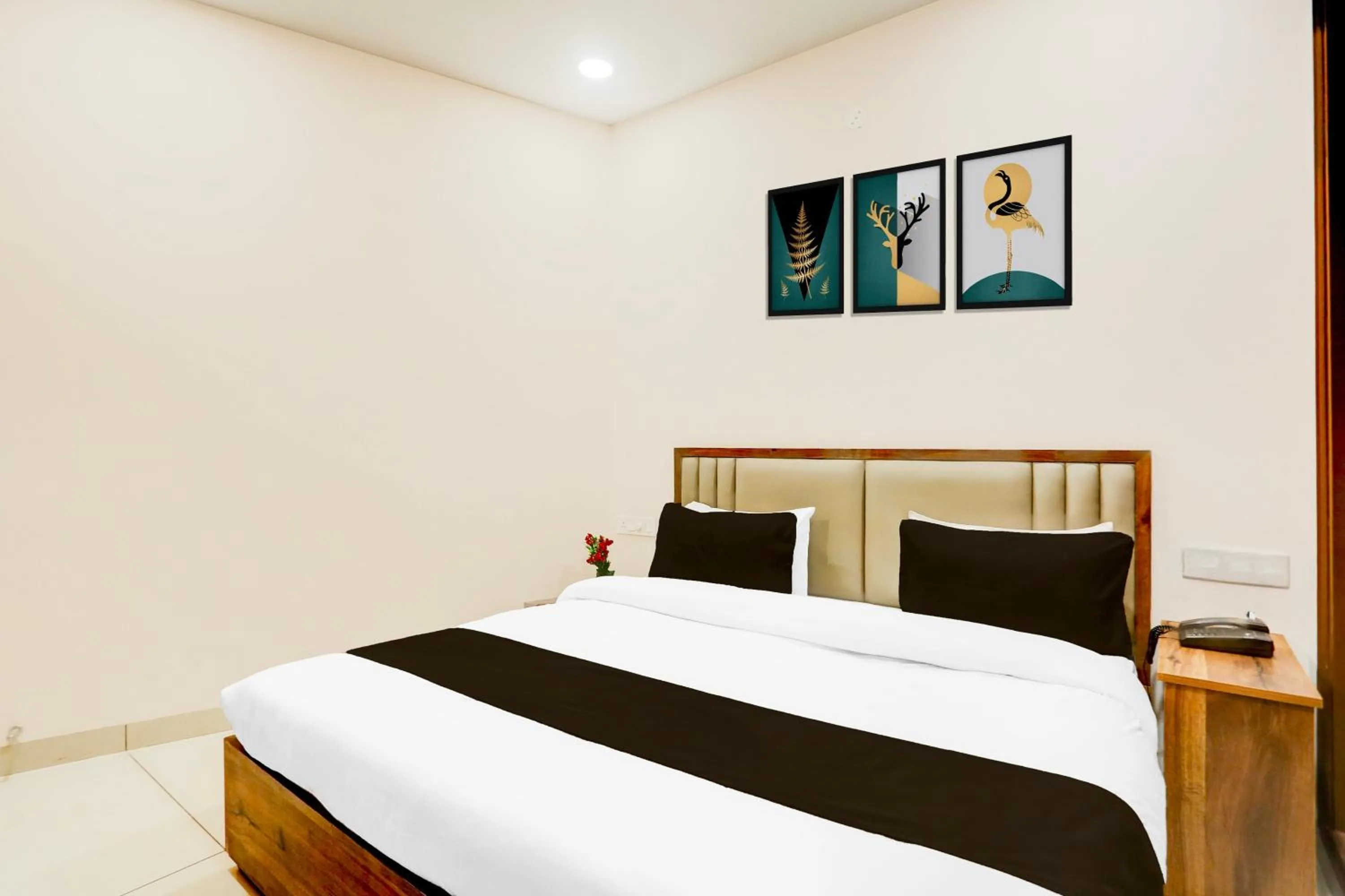 Collection O by OYO City Center Ludhiana Formerly MMC Inn