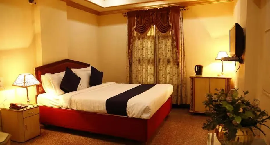 Hotel I K London Residency