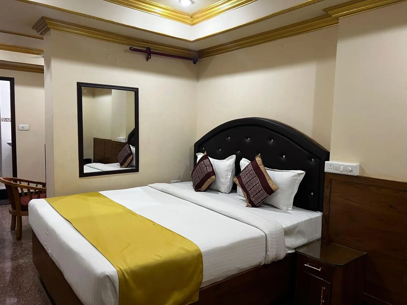 Hotel I K London Residency