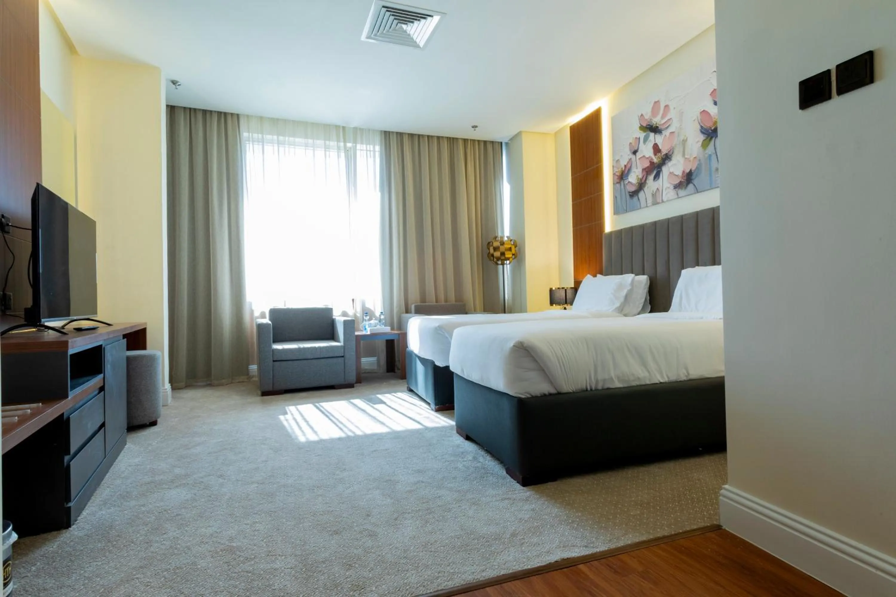 Bedroom, Bed in Park Avenues Hotel