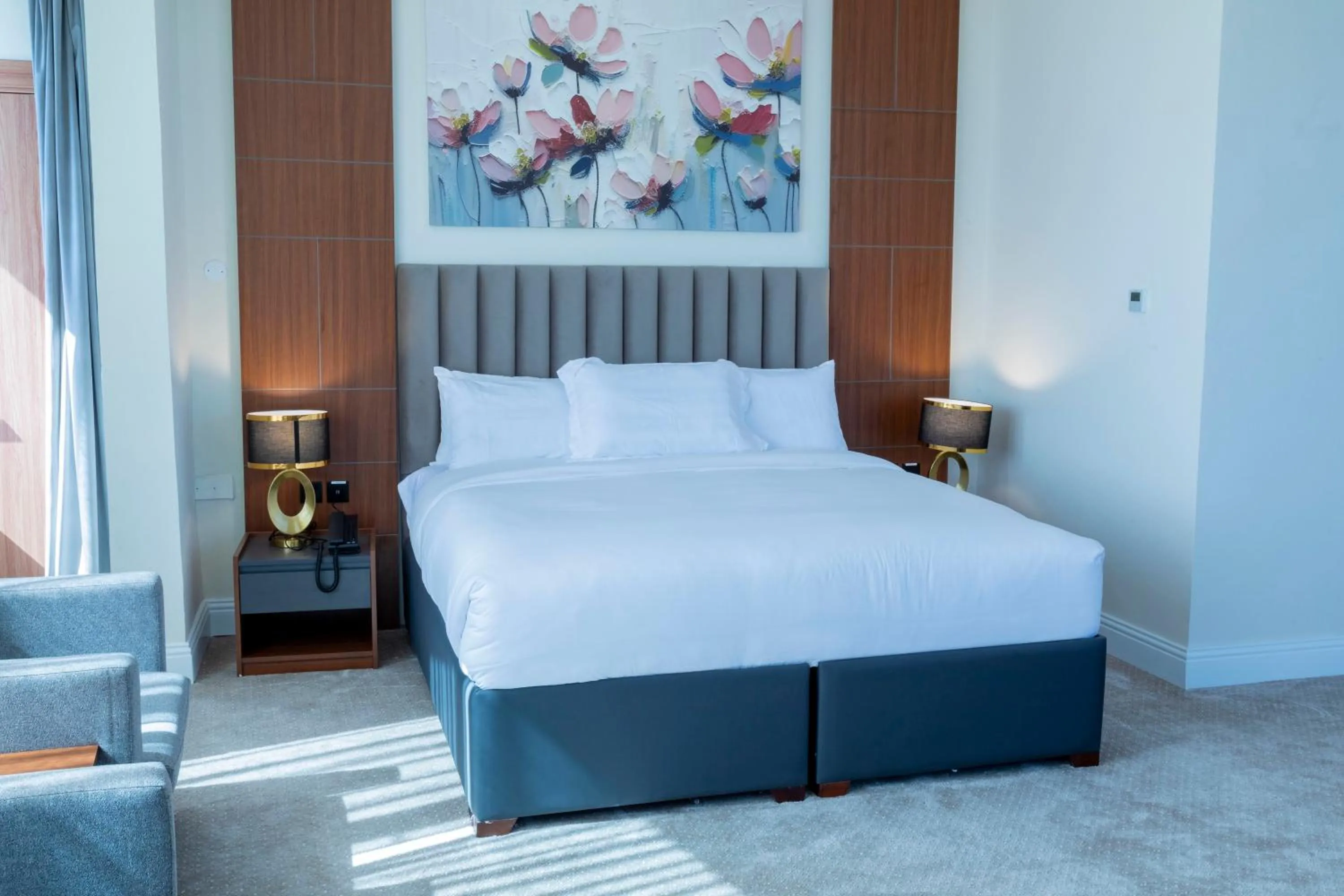 Bedroom, Bed in Park Avenues Hotel