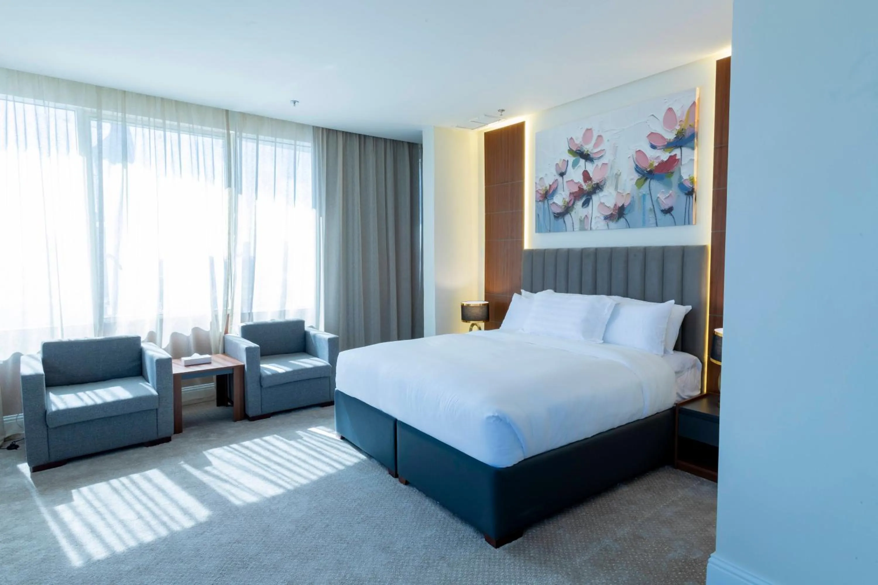 Bedroom, Bed in Park Avenues Hotel