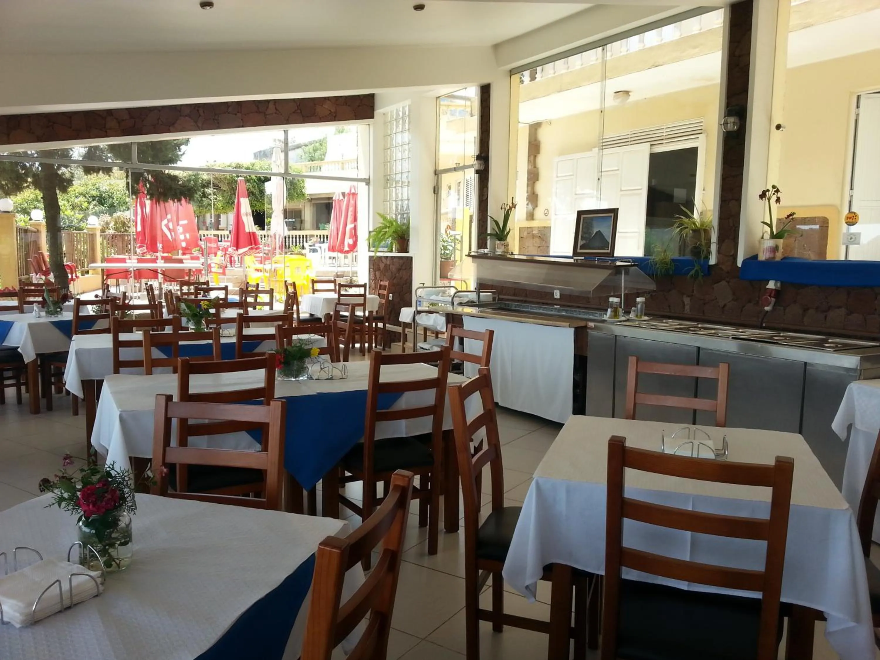 Restaurant/places to eat in Quinta Da Montanha