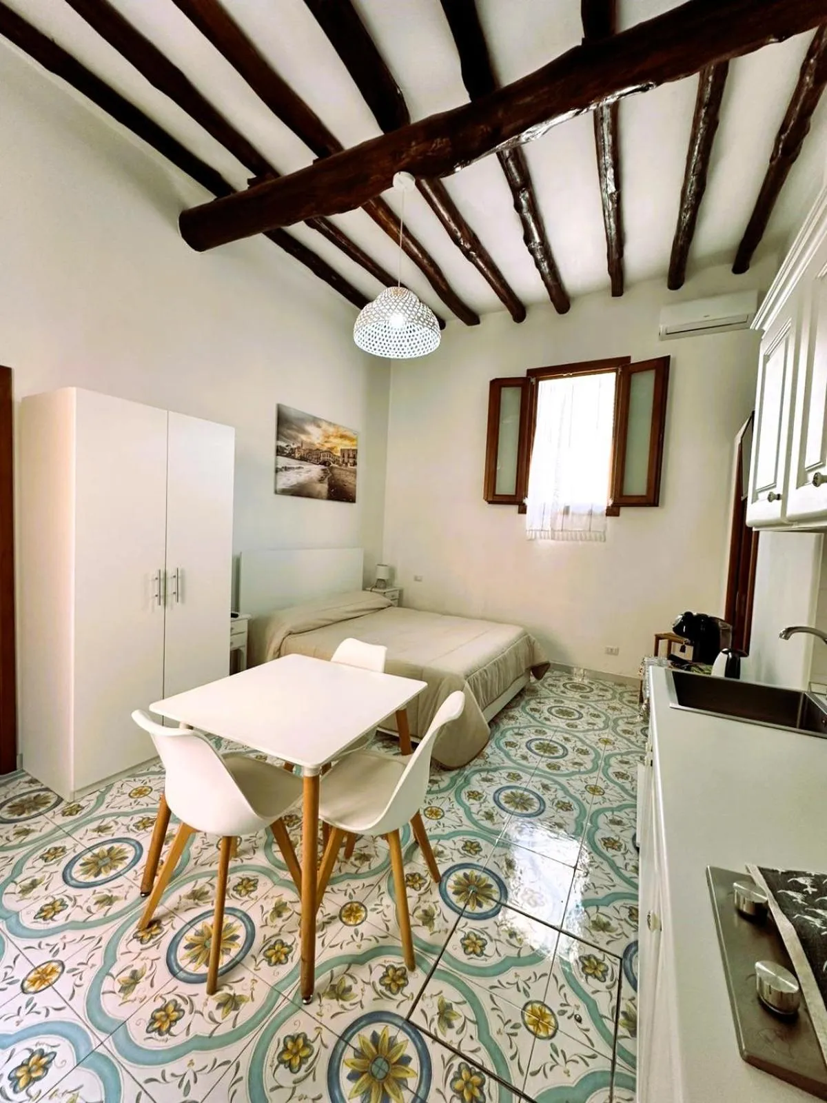 Bedroom in Malvasia 70