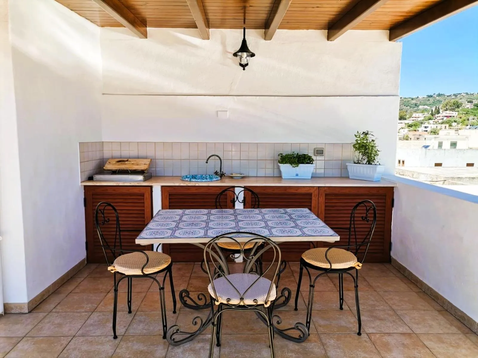 Kitchen or kitchenette in Malvasia 70