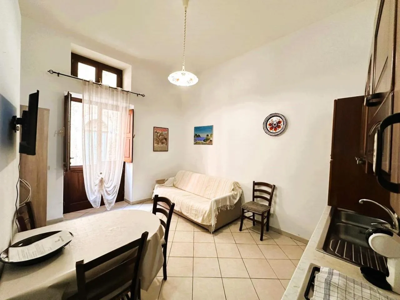 Living room in Malvasia 70