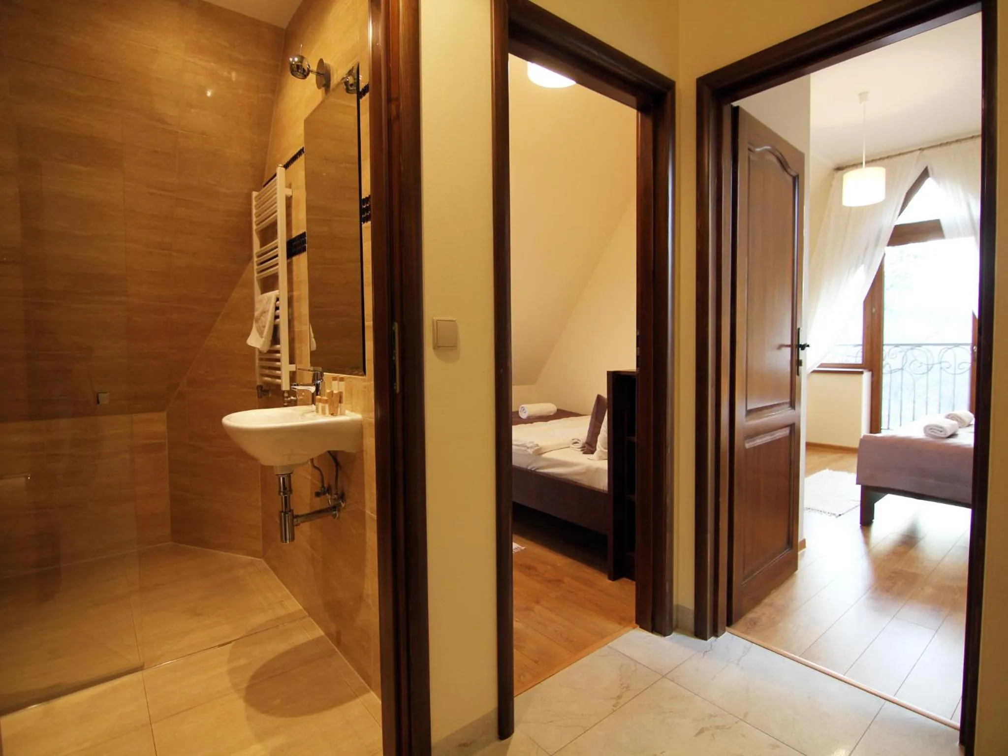 Decorative detail, Bed in Wilcznik 10