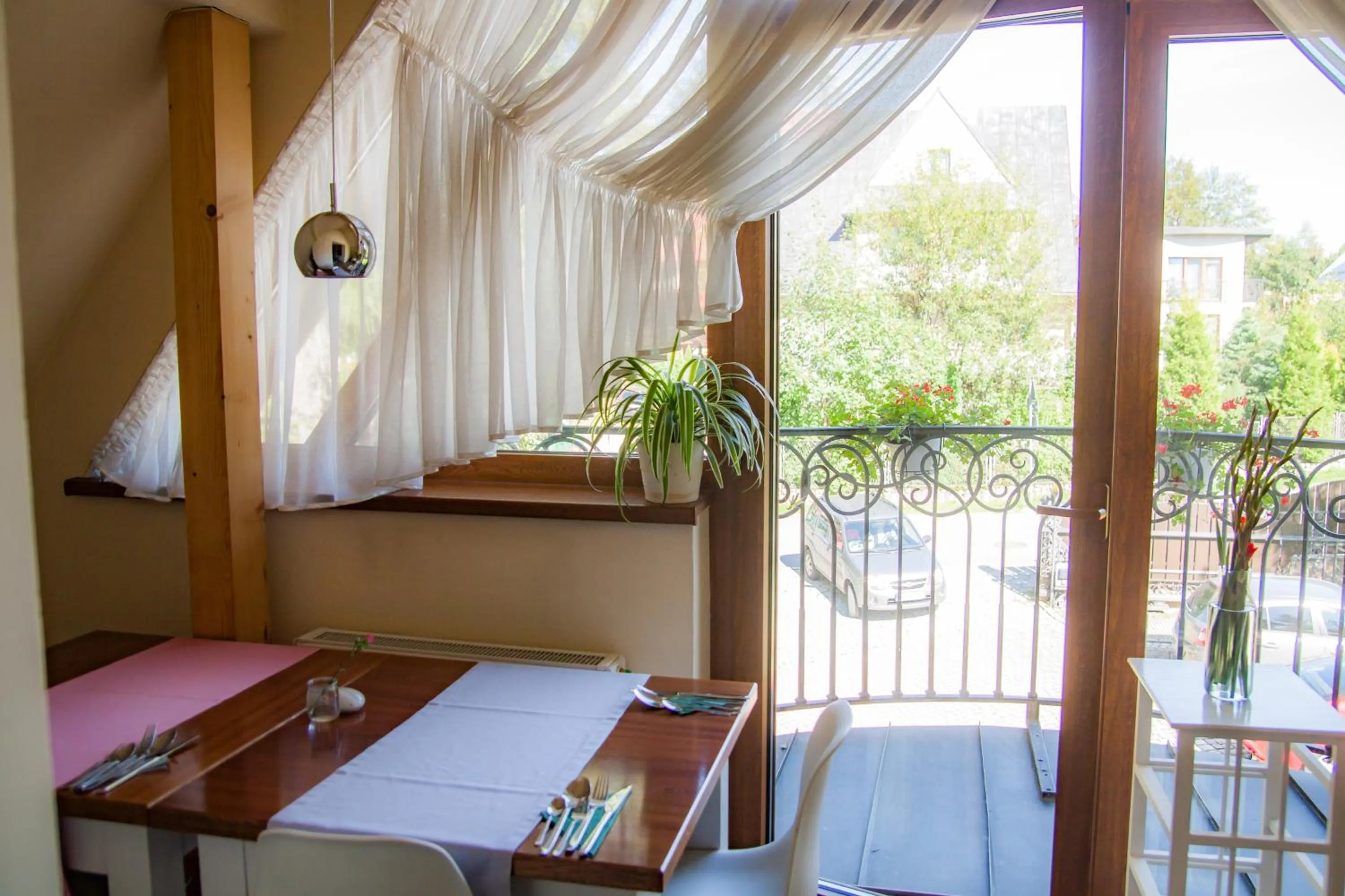 Restaurant/places to eat in Wilcznik 10