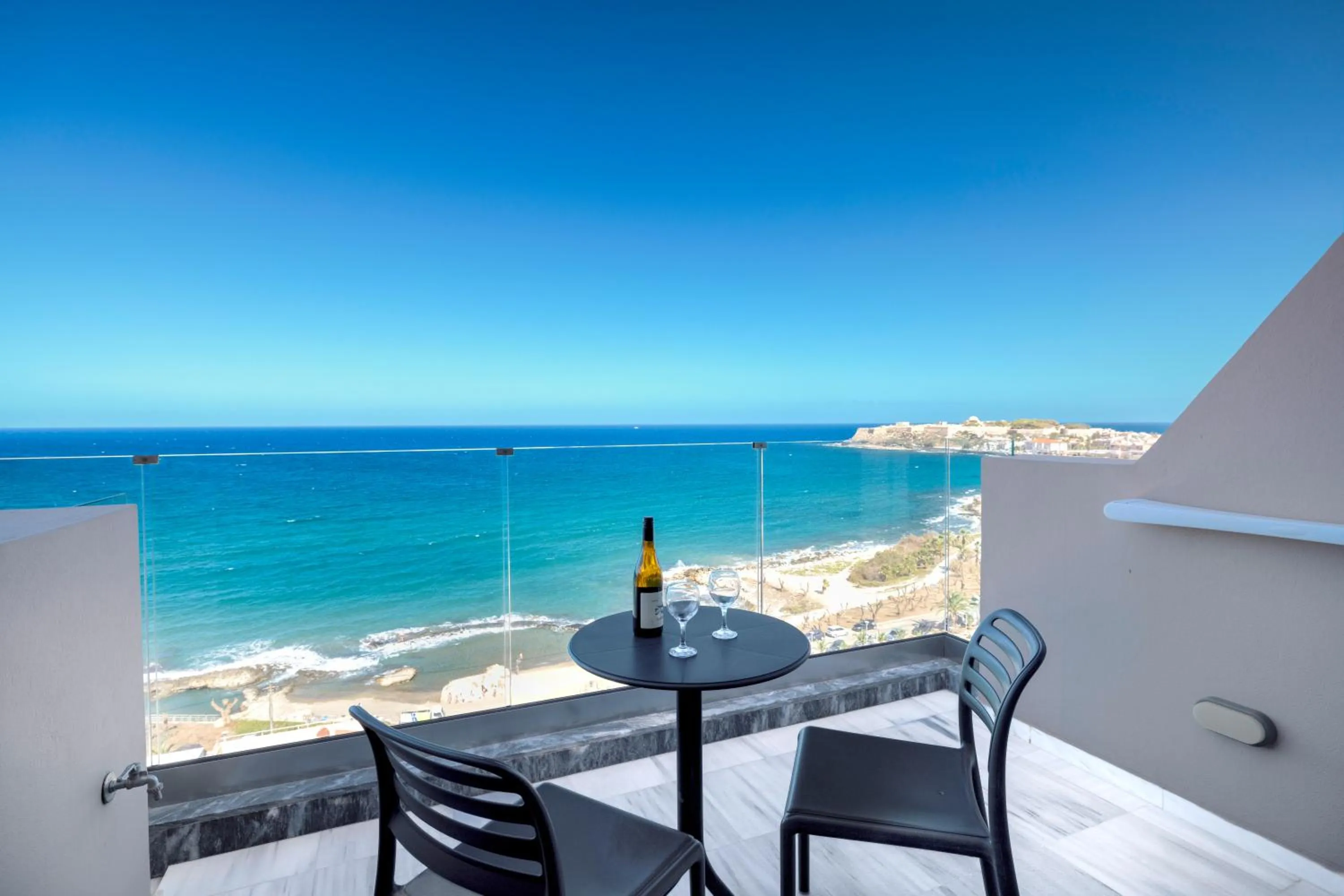 Balcony/Terrace in Archipelagos Hotel