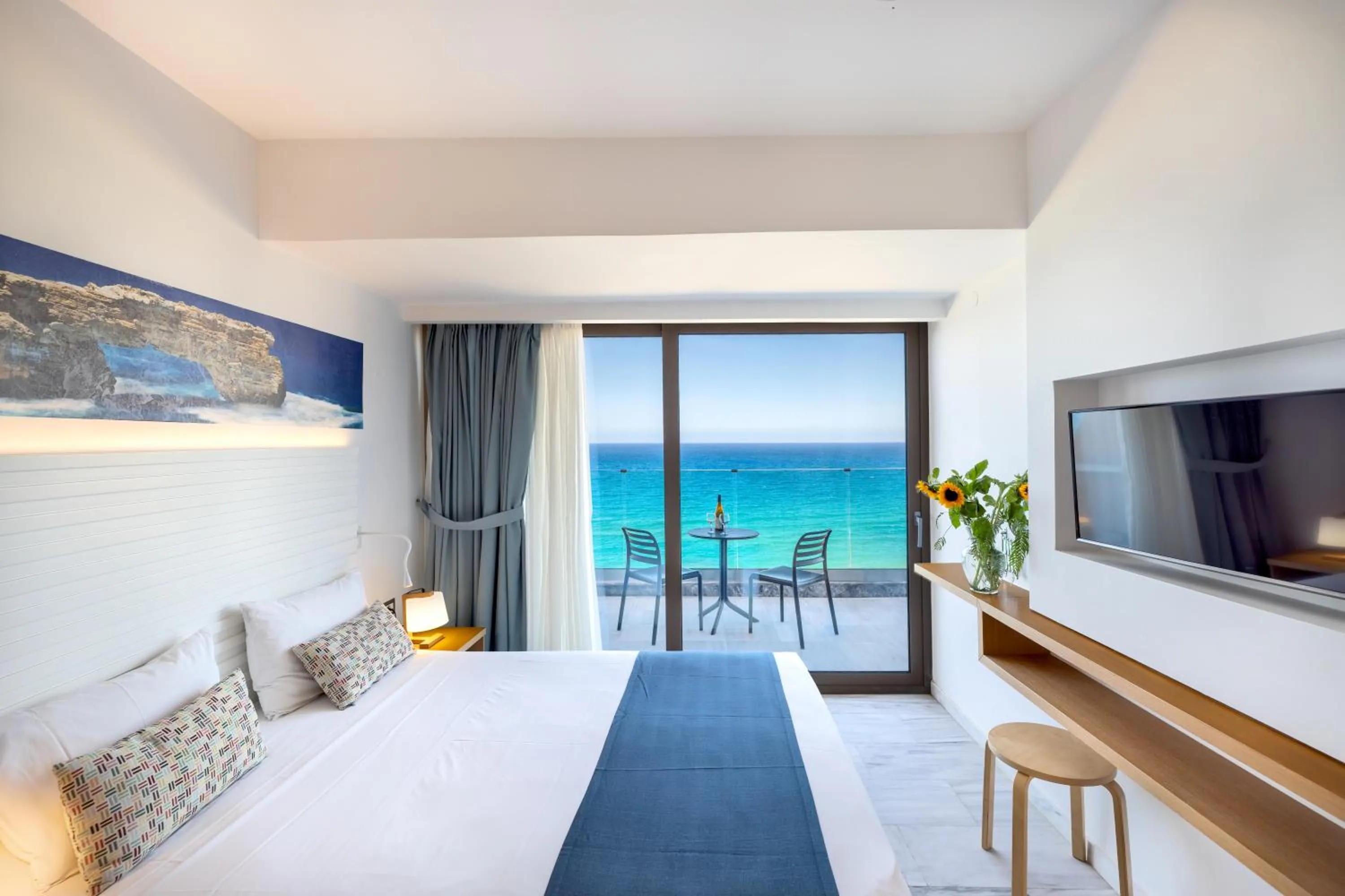 Bedroom, Bed in Archipelagos Hotel