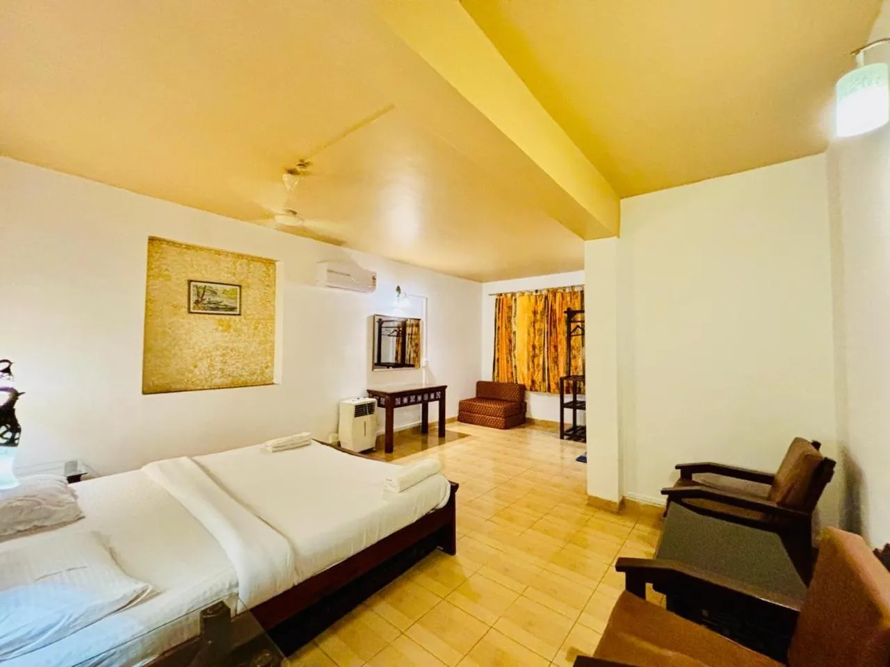 Bed in Honeywood Holiday Homes