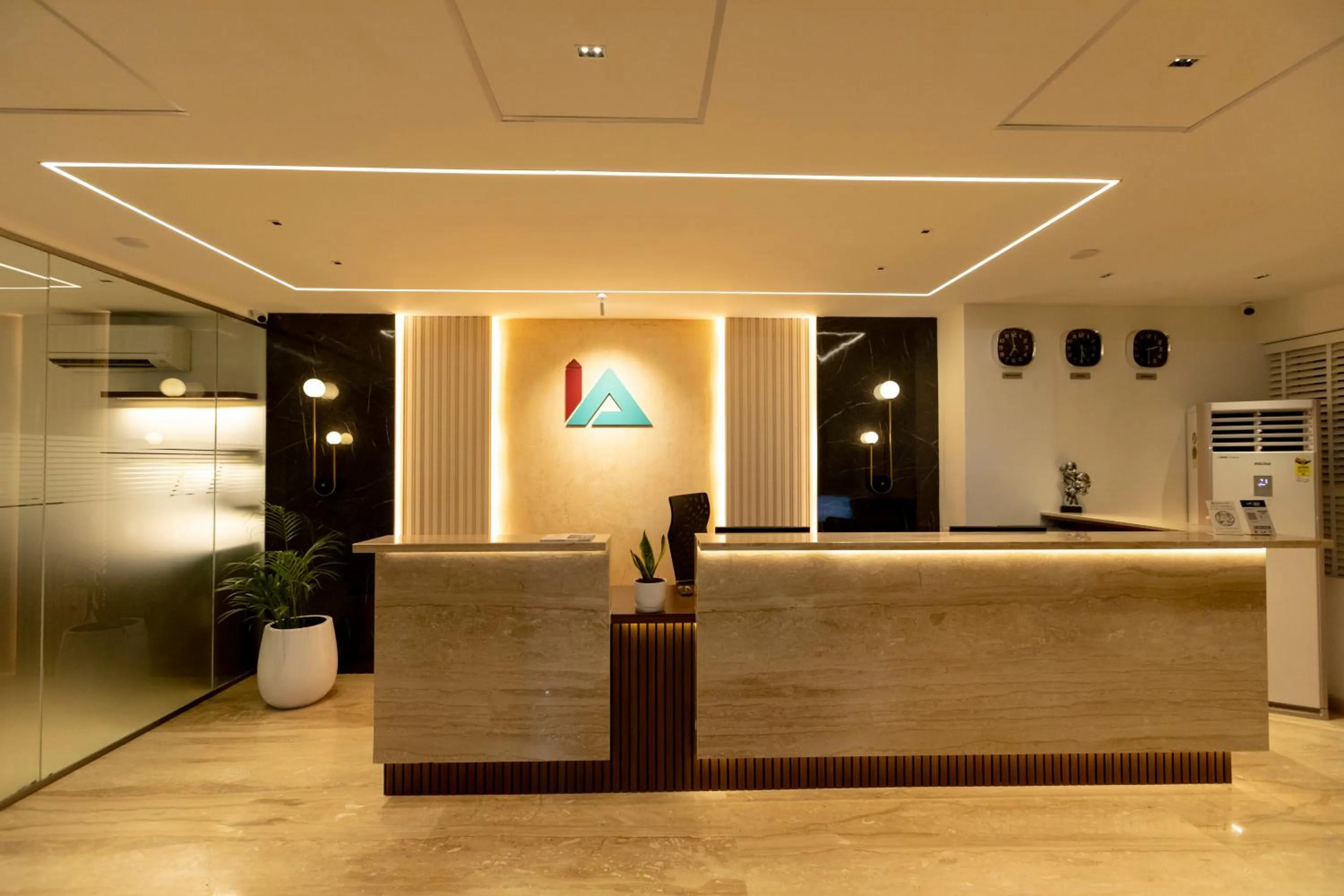 Hotel Inland Avenue