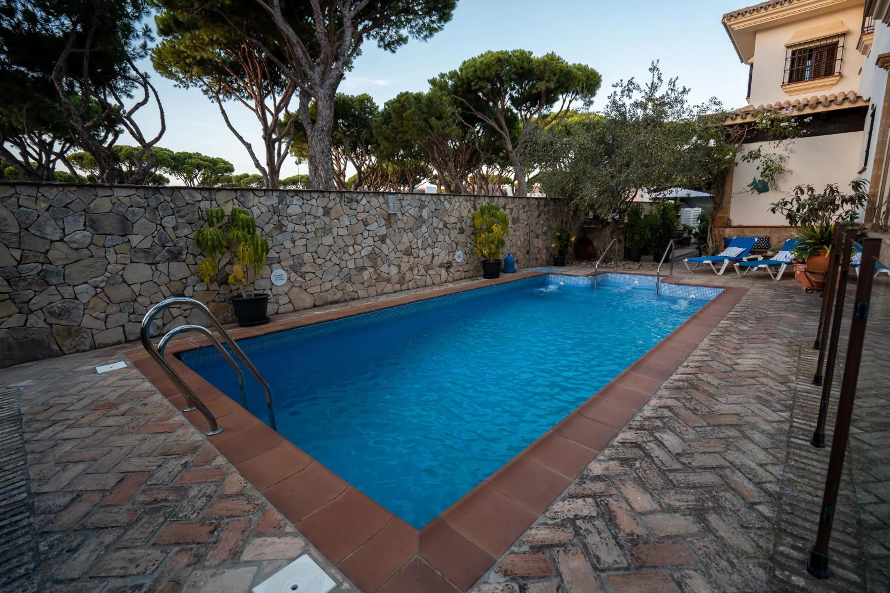 Pool view in Hotel Azalea Playa