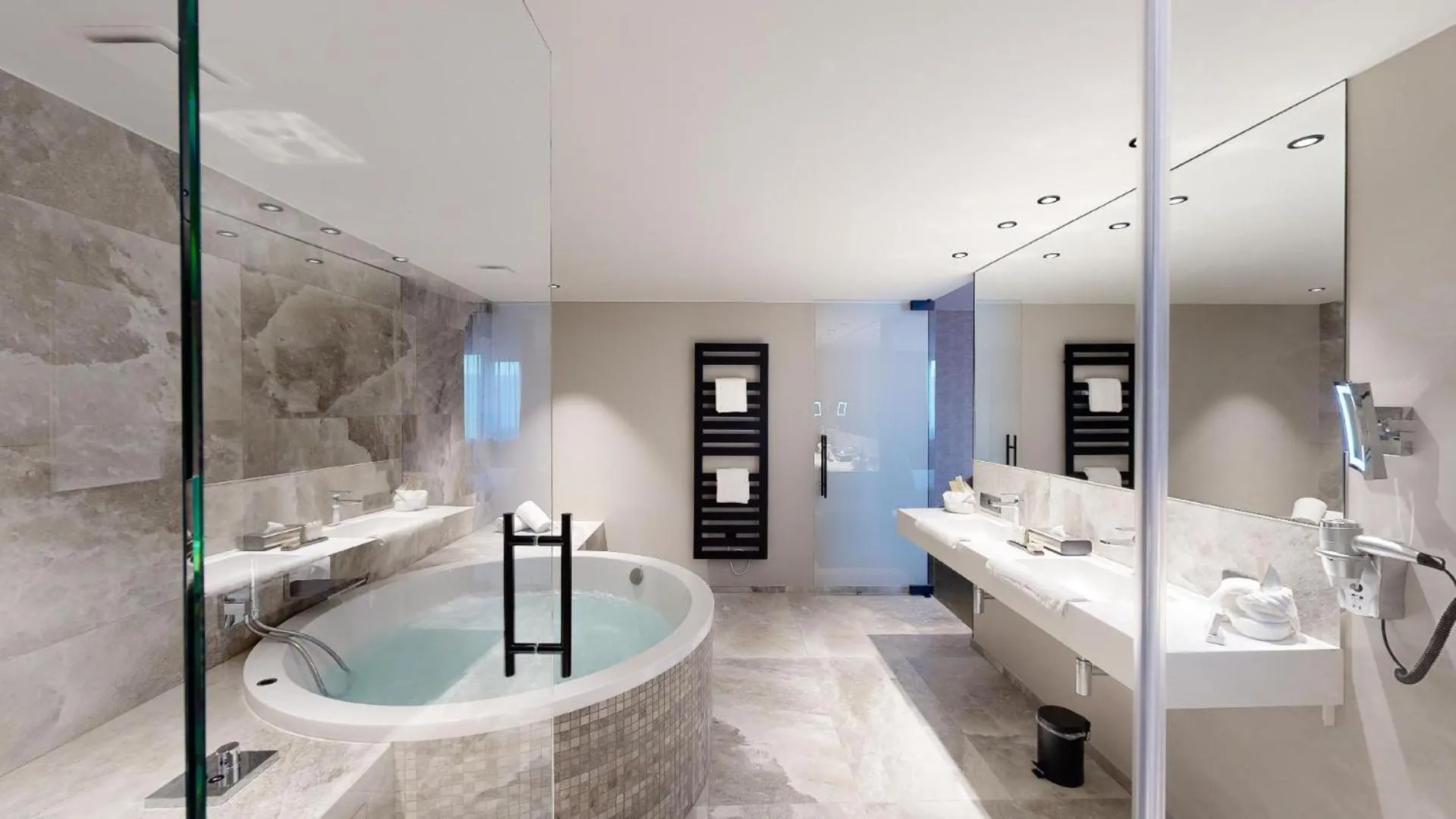 Bathroom in Van der Valk Hotel Mons Congres & Spa