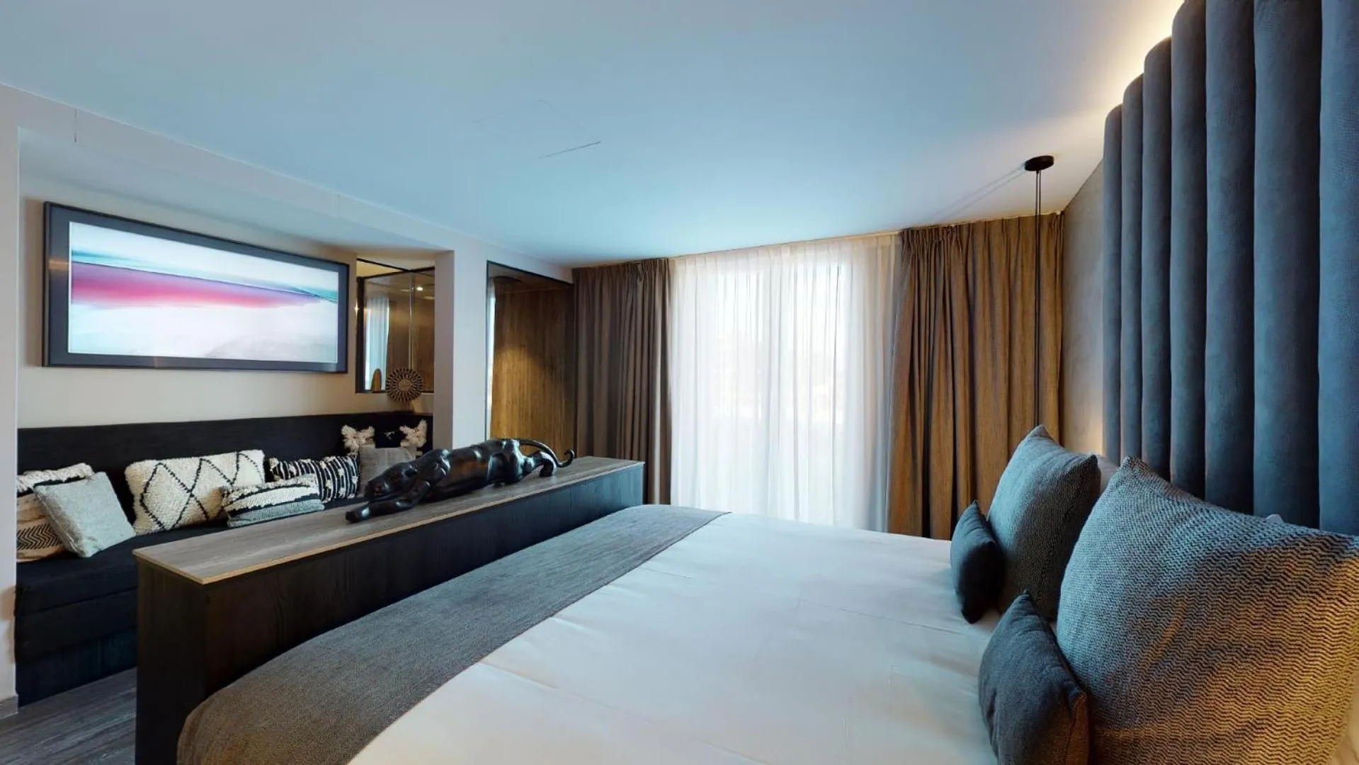 Bedroom, Bed in Van der Valk Hotel Mons Congres & Spa