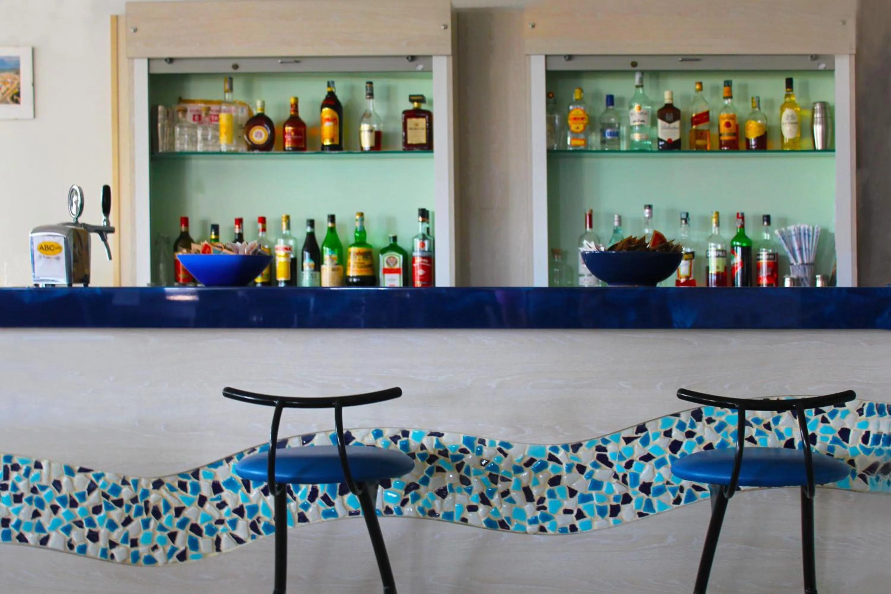 Lounge or bar in Hotel Bristol - a 30 mt dalla spiaggia