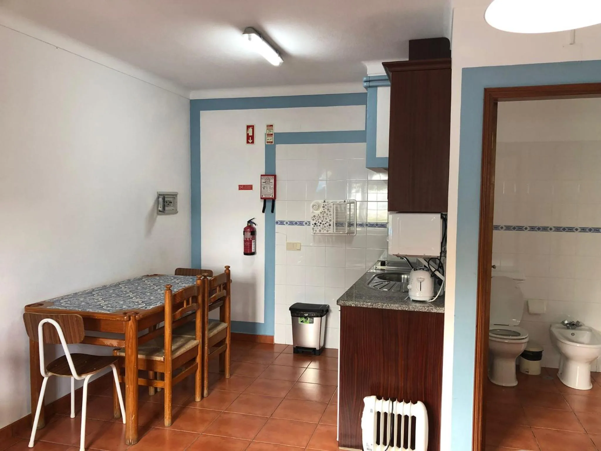 Kitchen or kitchenette in Camping Villa Park Zambujeira do Mar